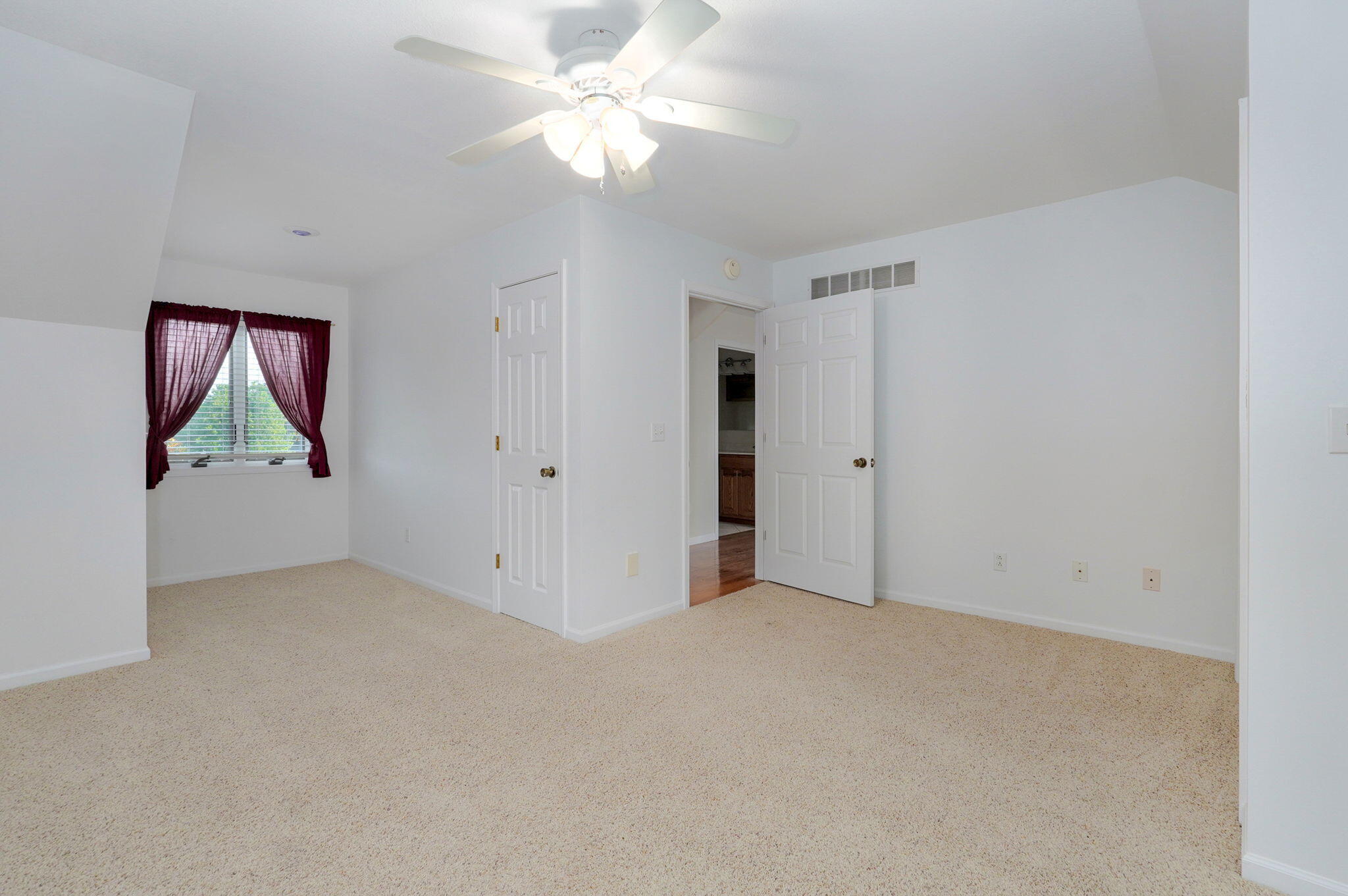 228 Maple Avenue Property Photo 38