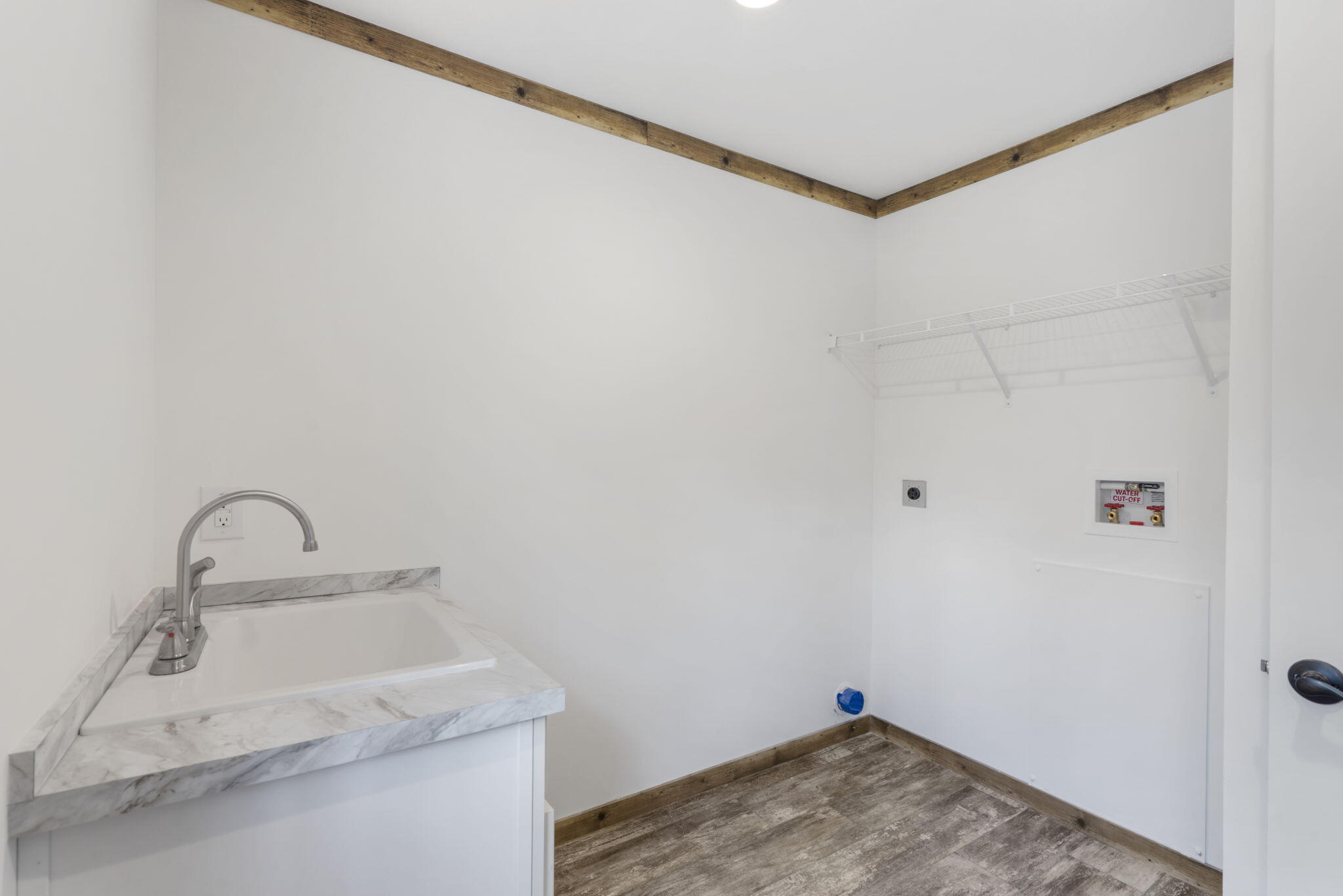 22008 Ice House Lane Property Photo 11