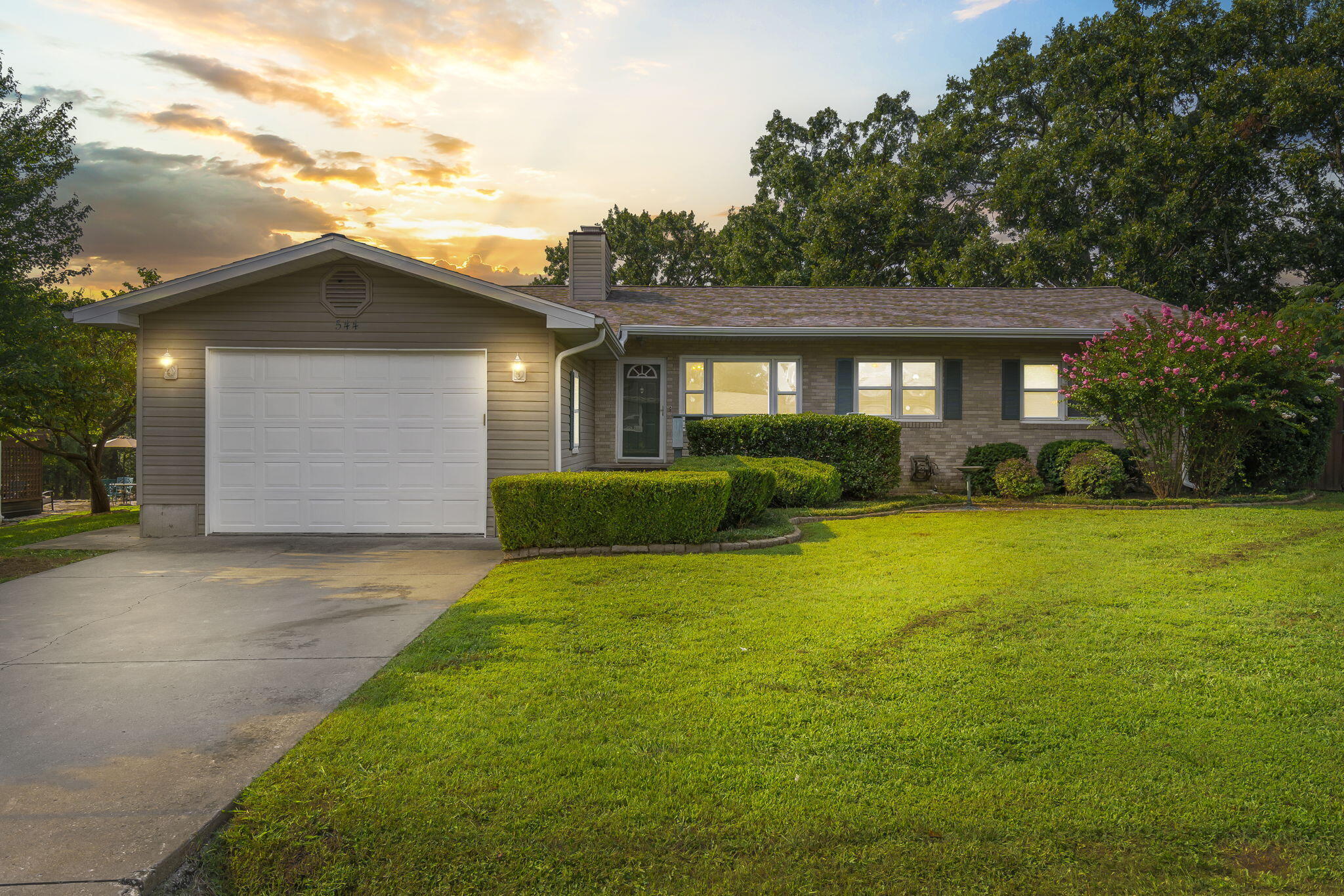 544 Ridgeview Drive Property Photo 4