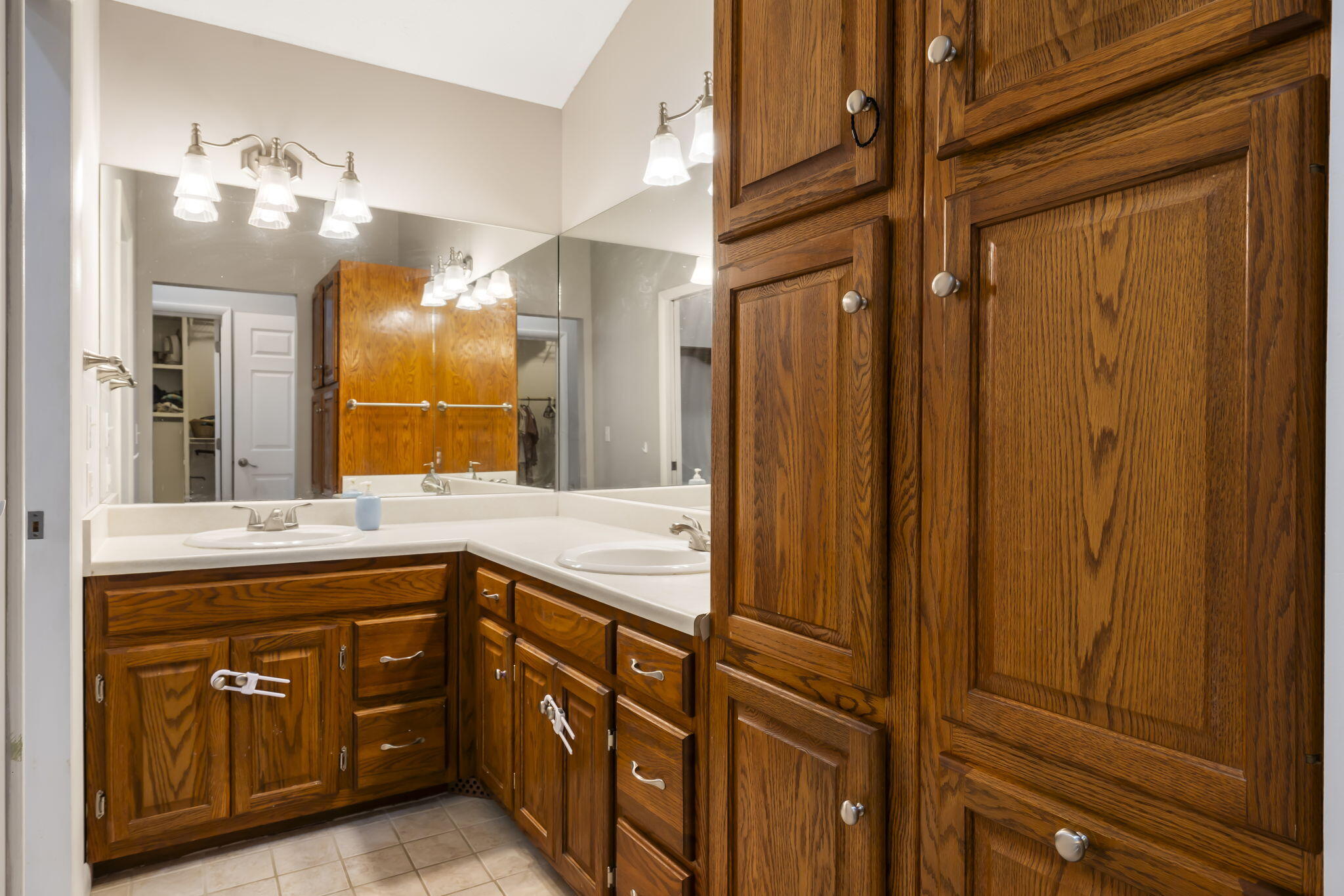 544 Ridgeview Drive Property Photo 23