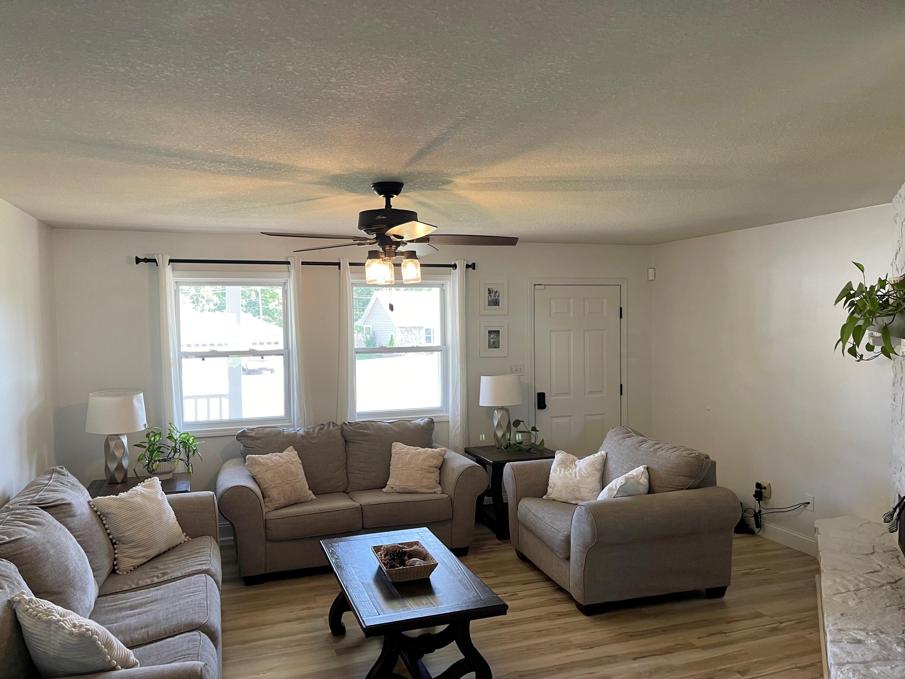 2245 Brookside Lane Property Photo 4