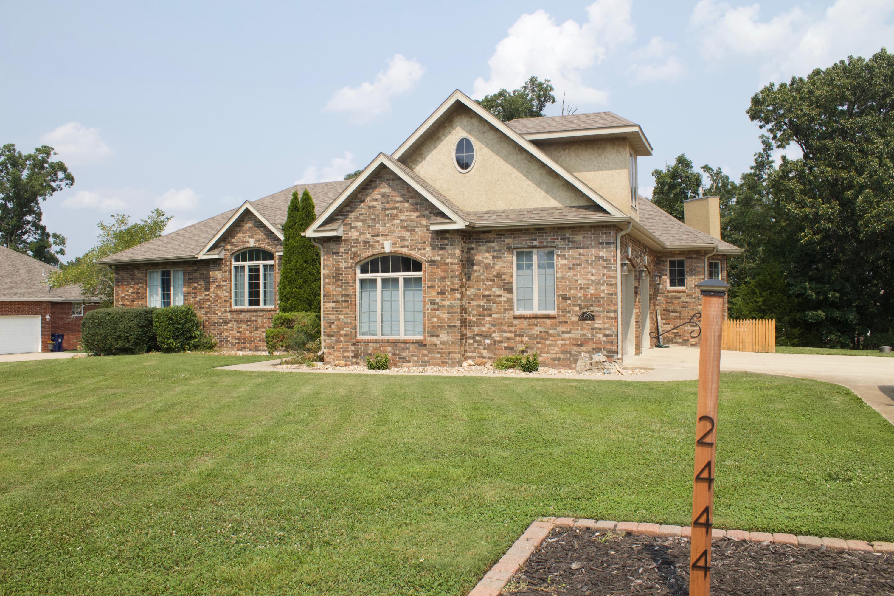 2444 Copperwood Drive Property Photo 3