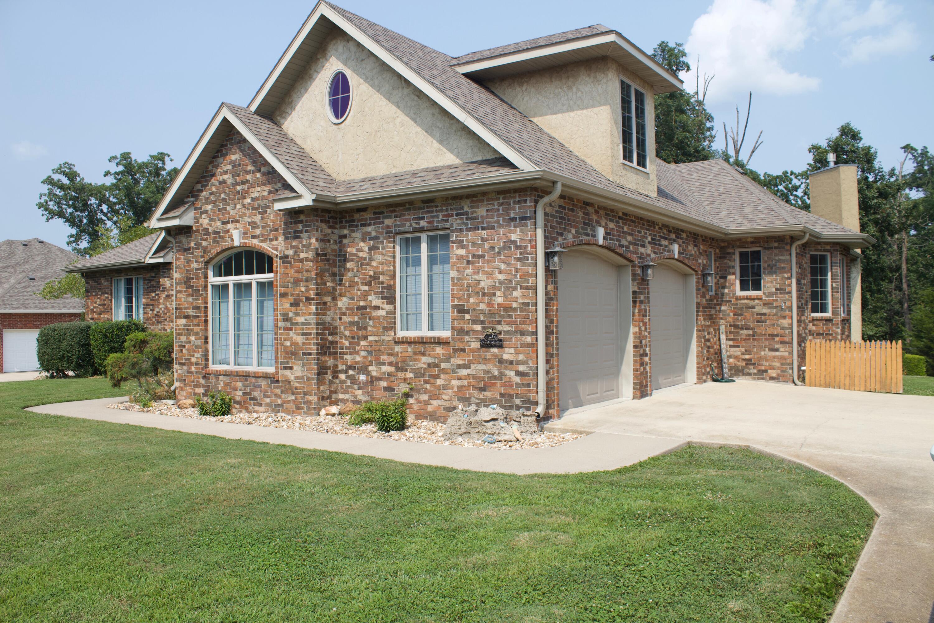 2444 Copperwood Drive Property Photo 4