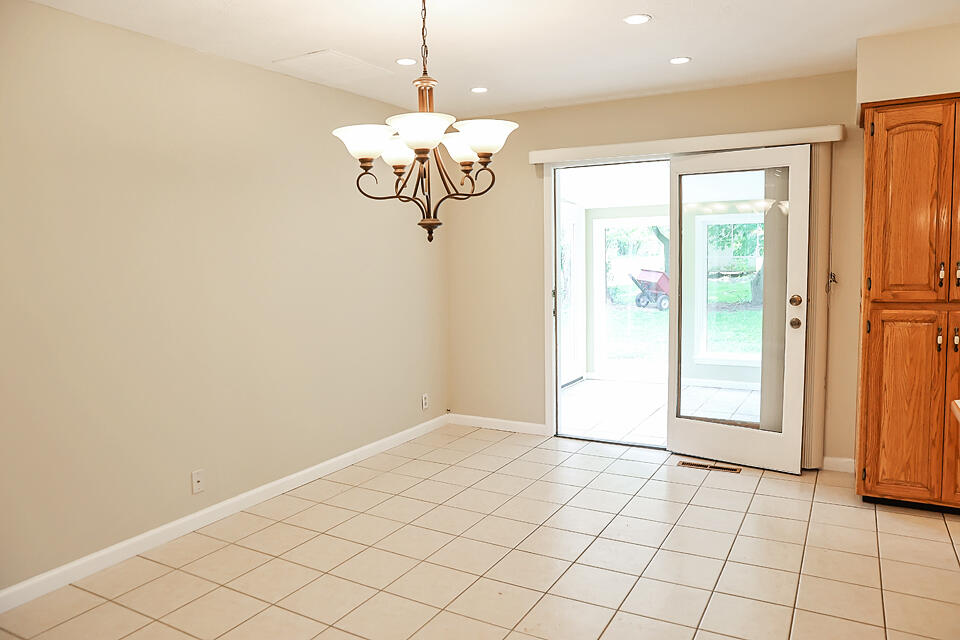 5120 East Farm Road 48 Property Photo 4
