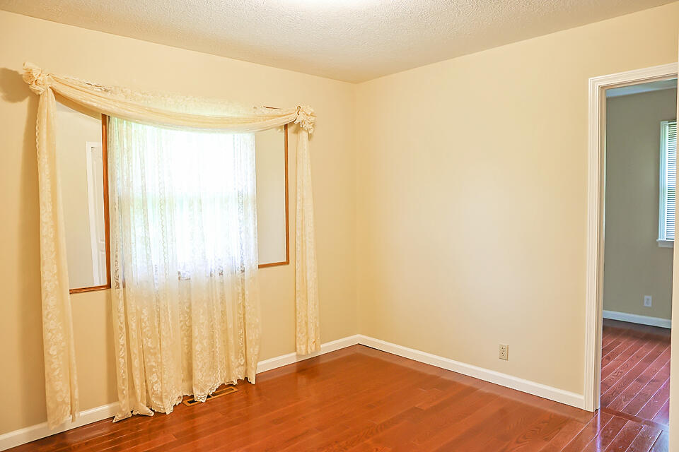 5120 East Farm Road 48 Property Photo 11