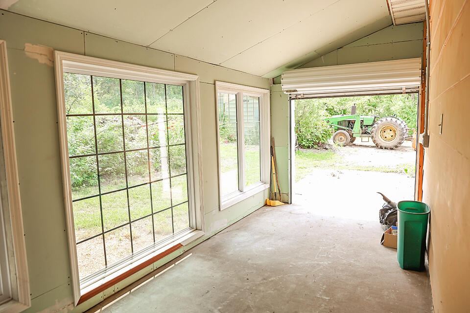 5120 East Farm Road 48 Property Photo 17