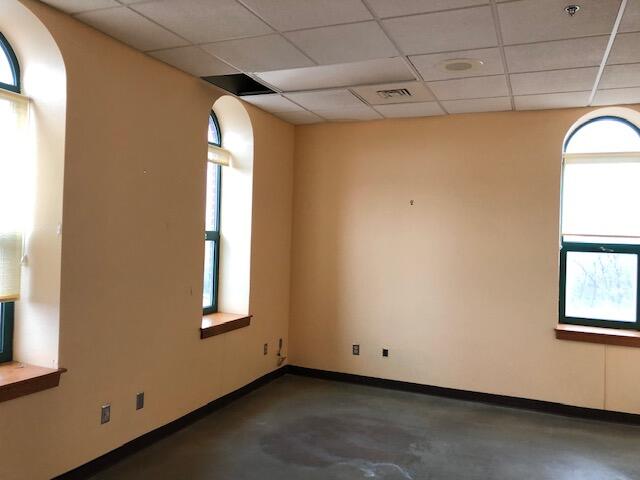 1330 North Commercial Street Property Photo 4