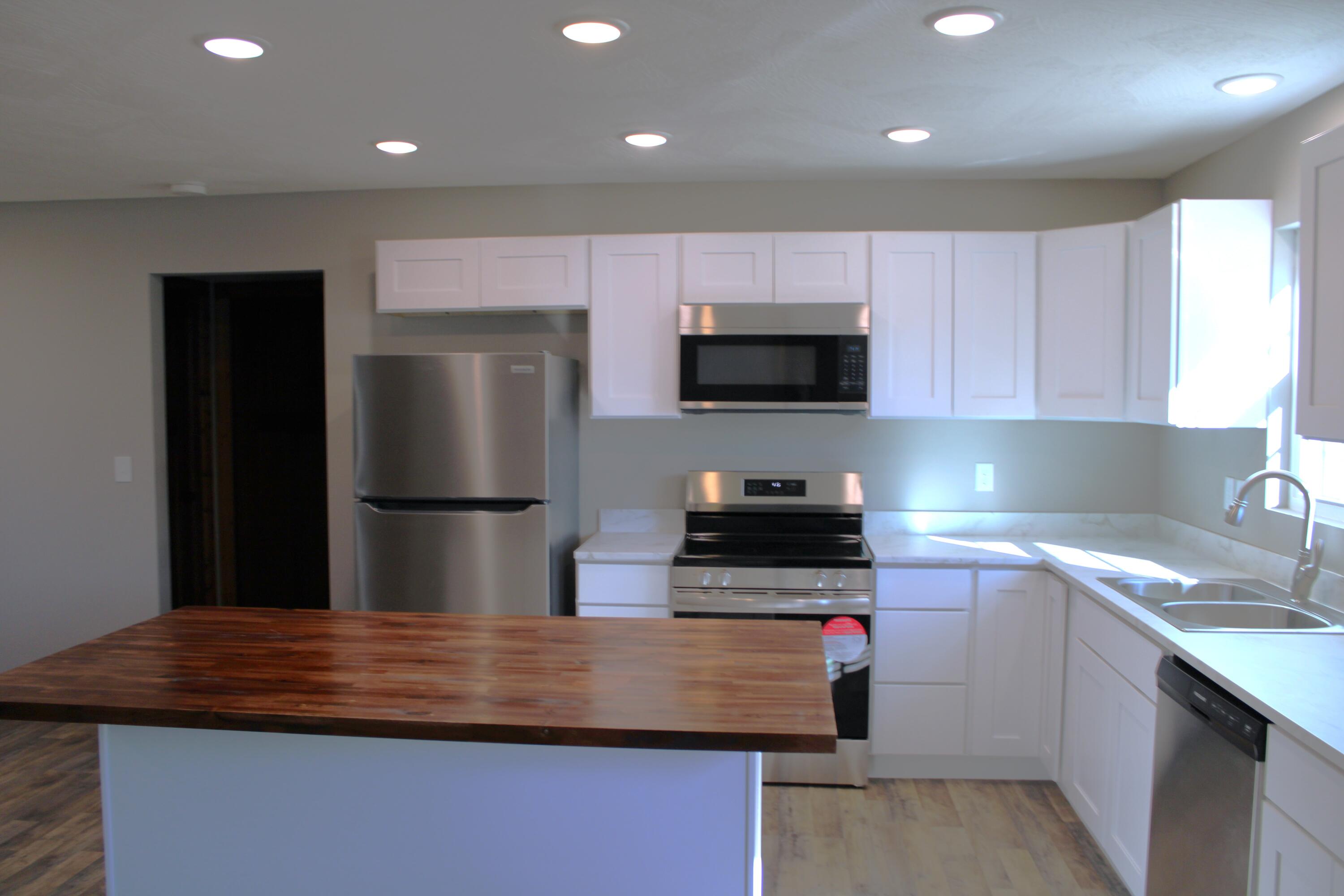 410 Park Street Property Photo 5