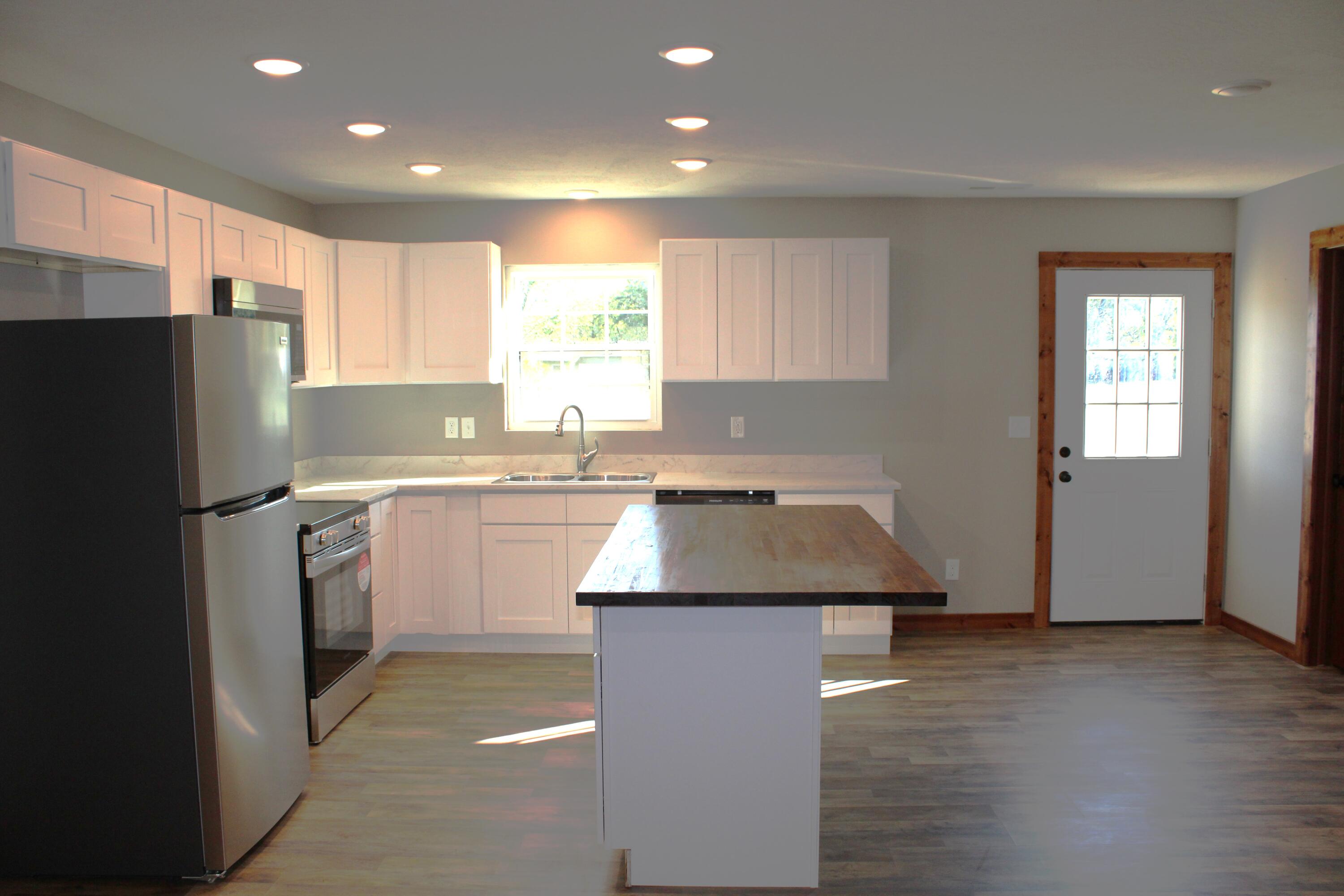 410 Park Street Property Photo 6