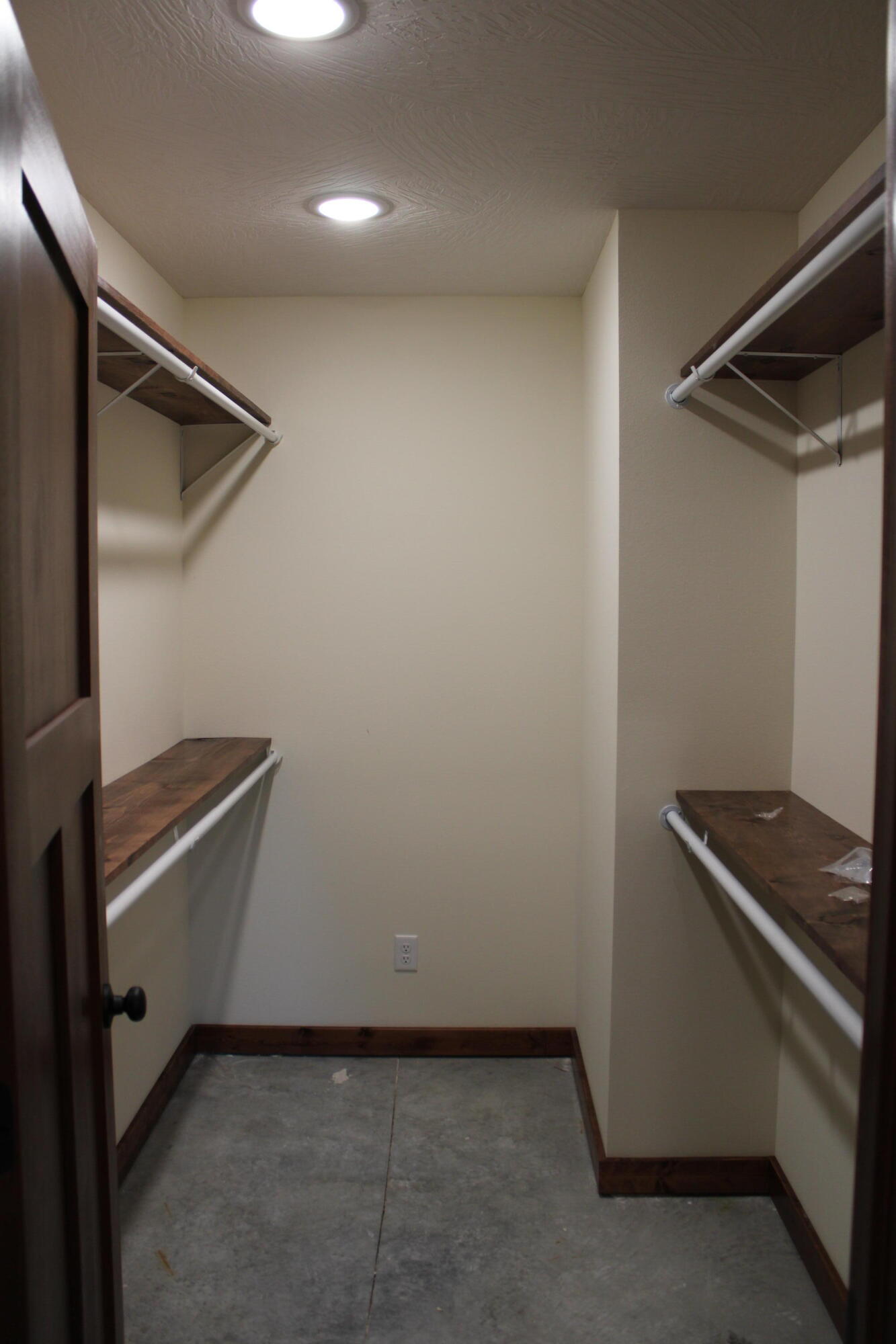 410 Park Street Property Photo 25