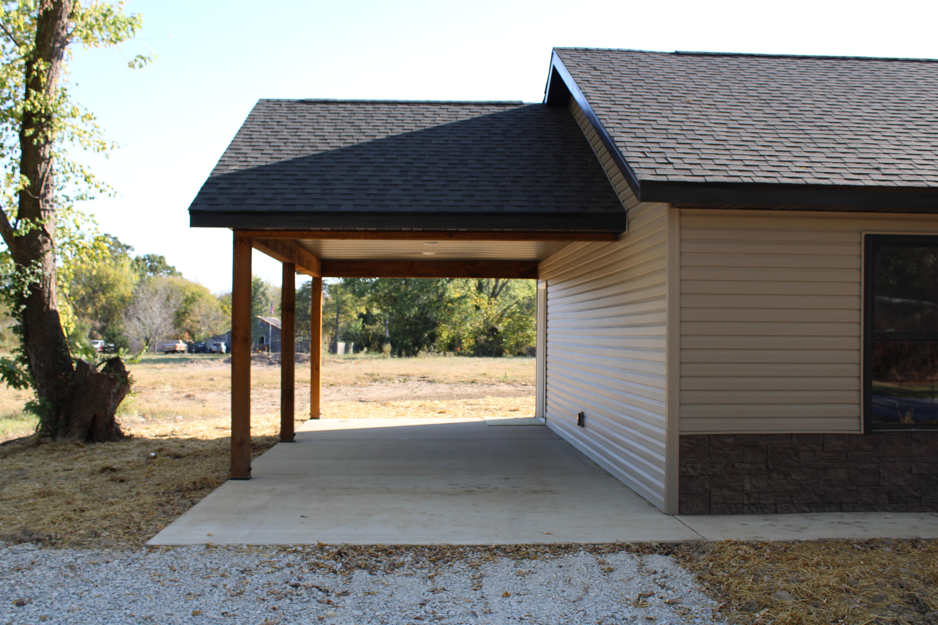 430 Park Street Property Photo 4