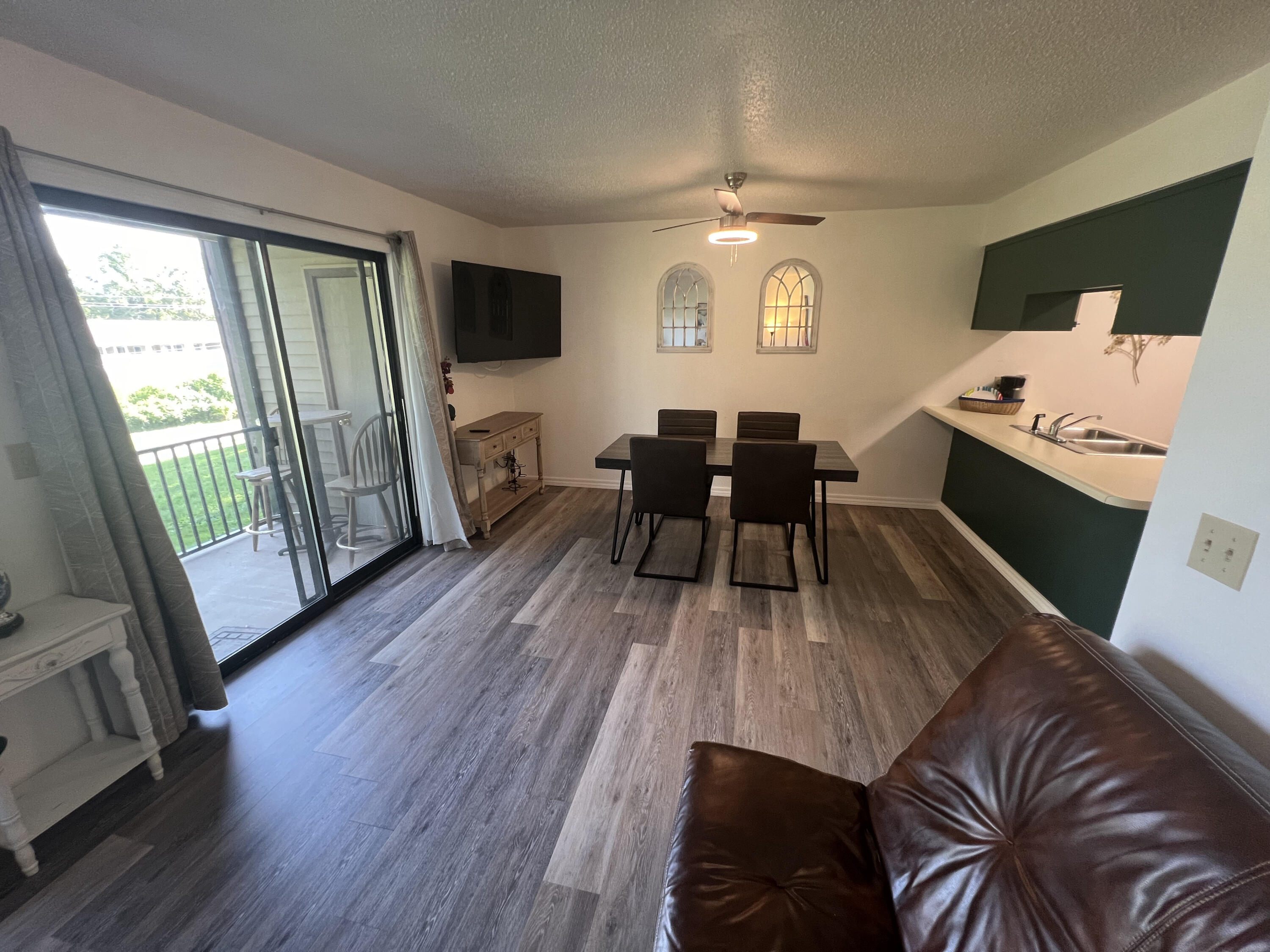180 Lake Club Drive Property Photo 12