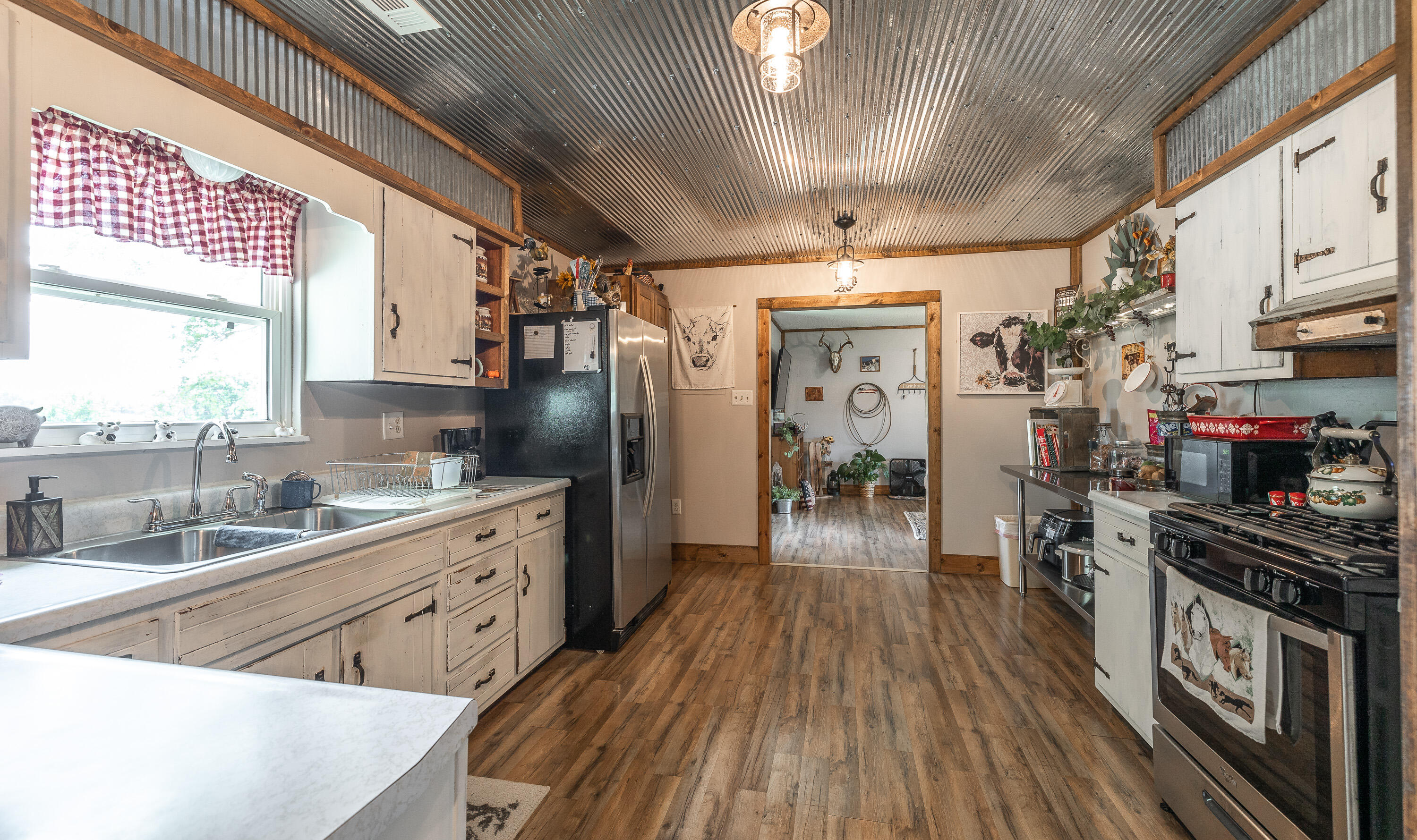 956 County Road 2470 Property Photo 7