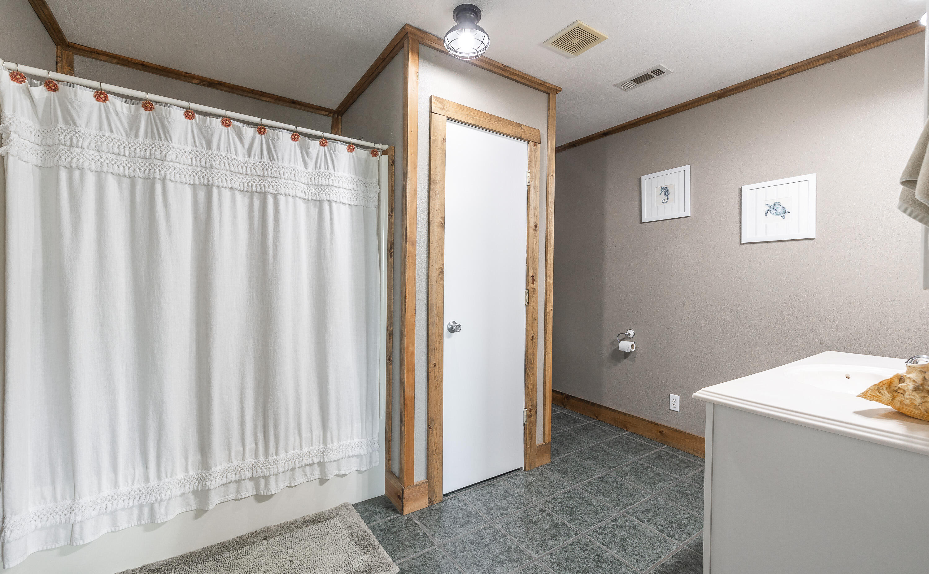 956 County Road 2470 Property Photo 12