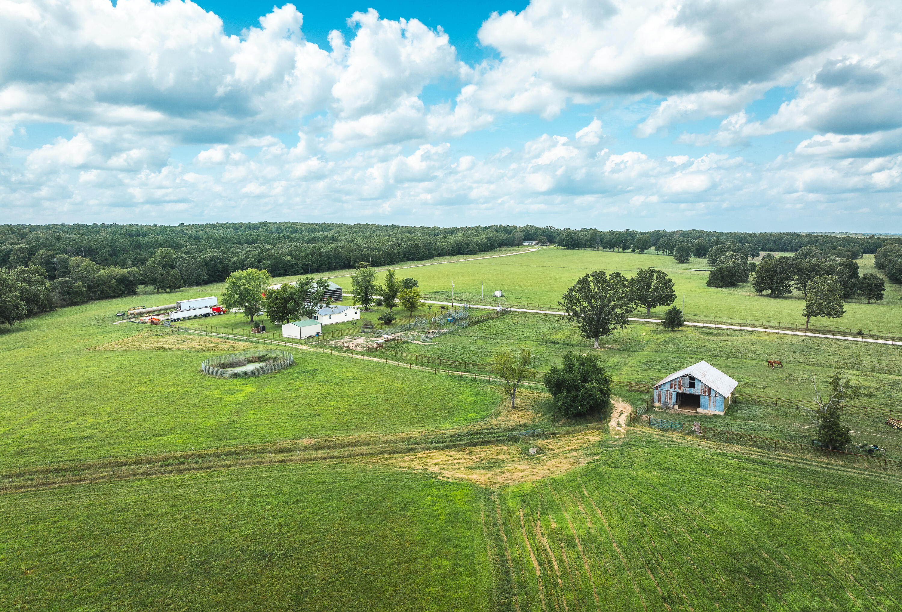 956 County Road 2470 Property Photo 48