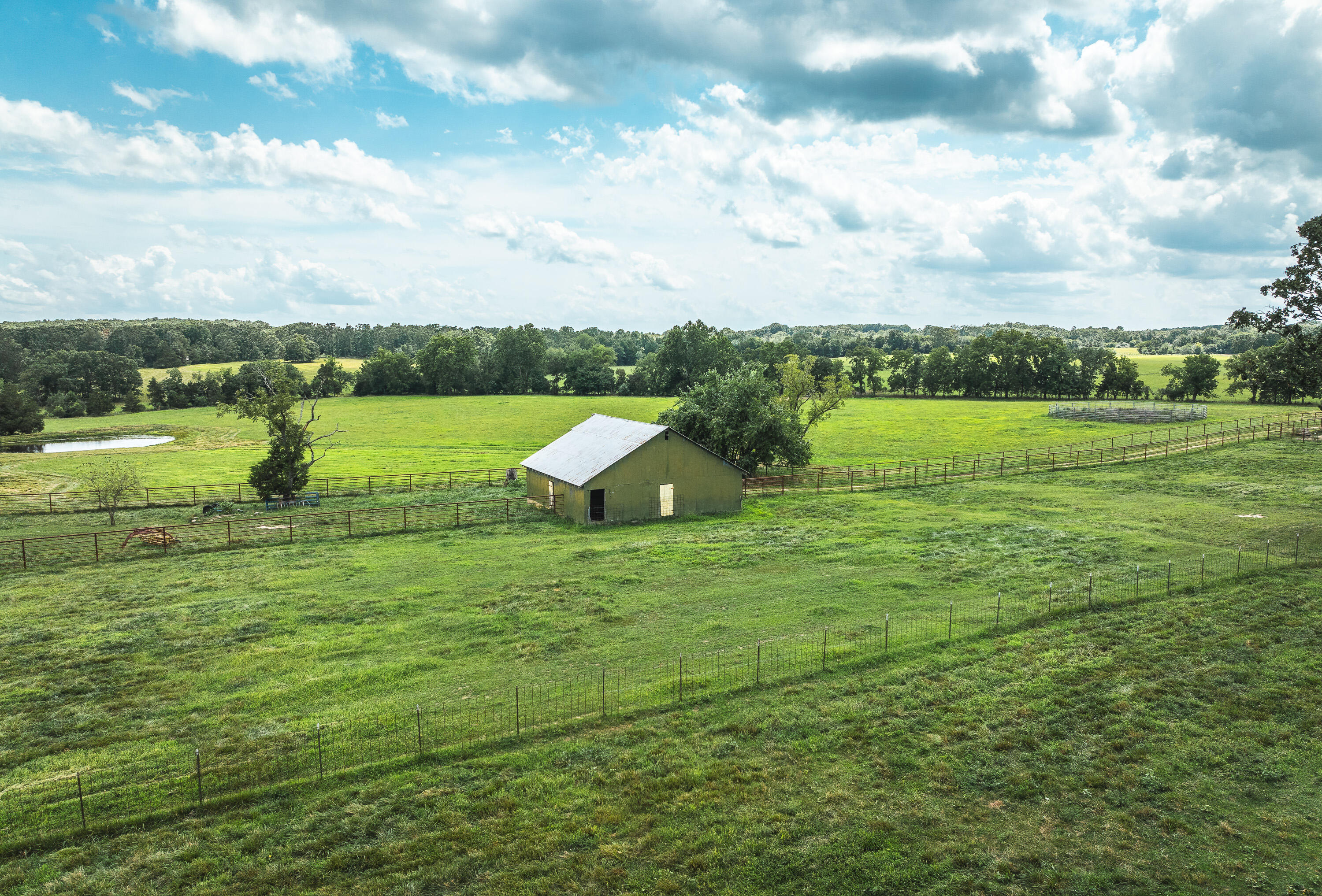 956 County Road 2470 Property Photo 56
