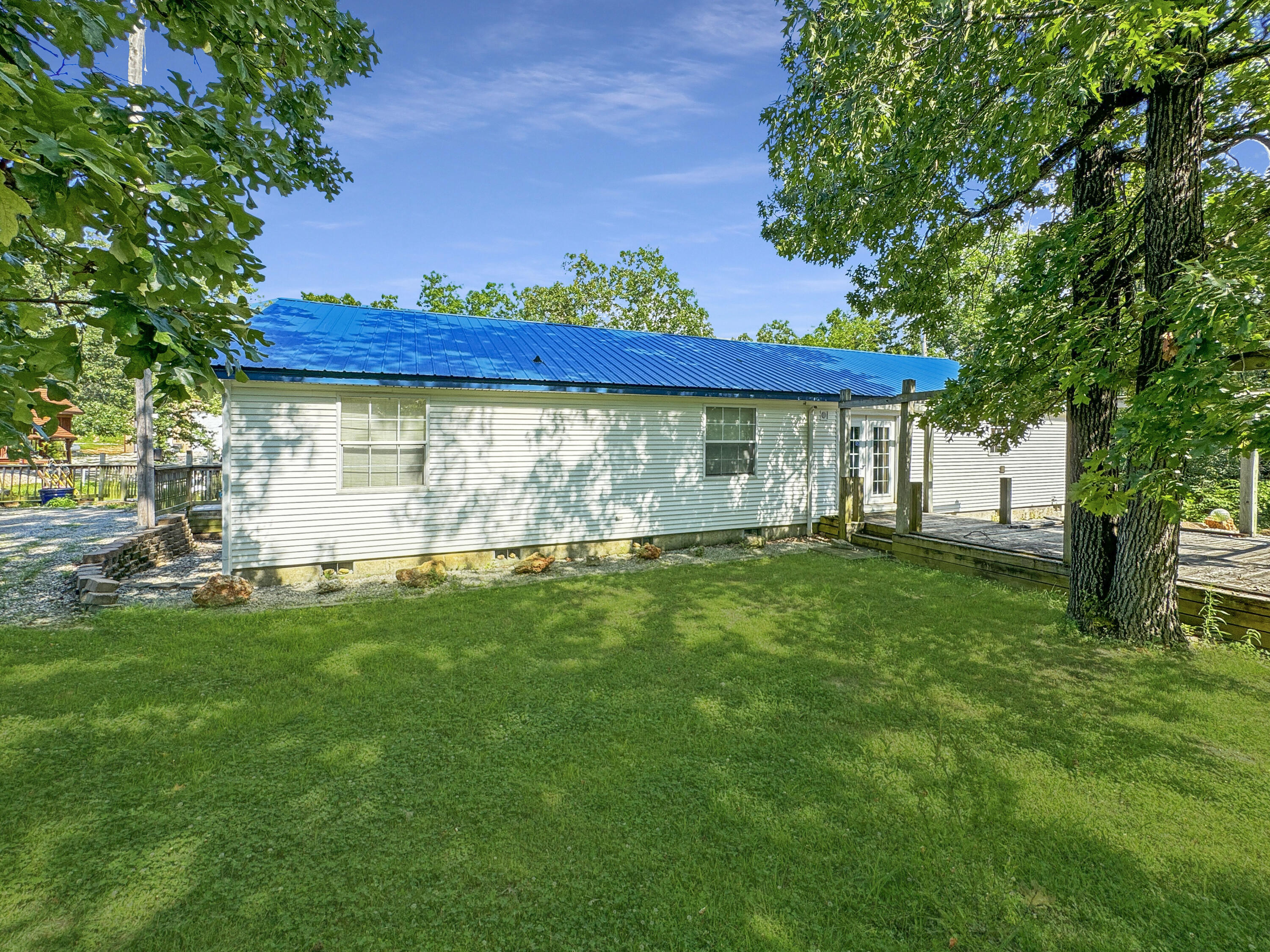 24960 Mcclurg Drive Property Photo 3