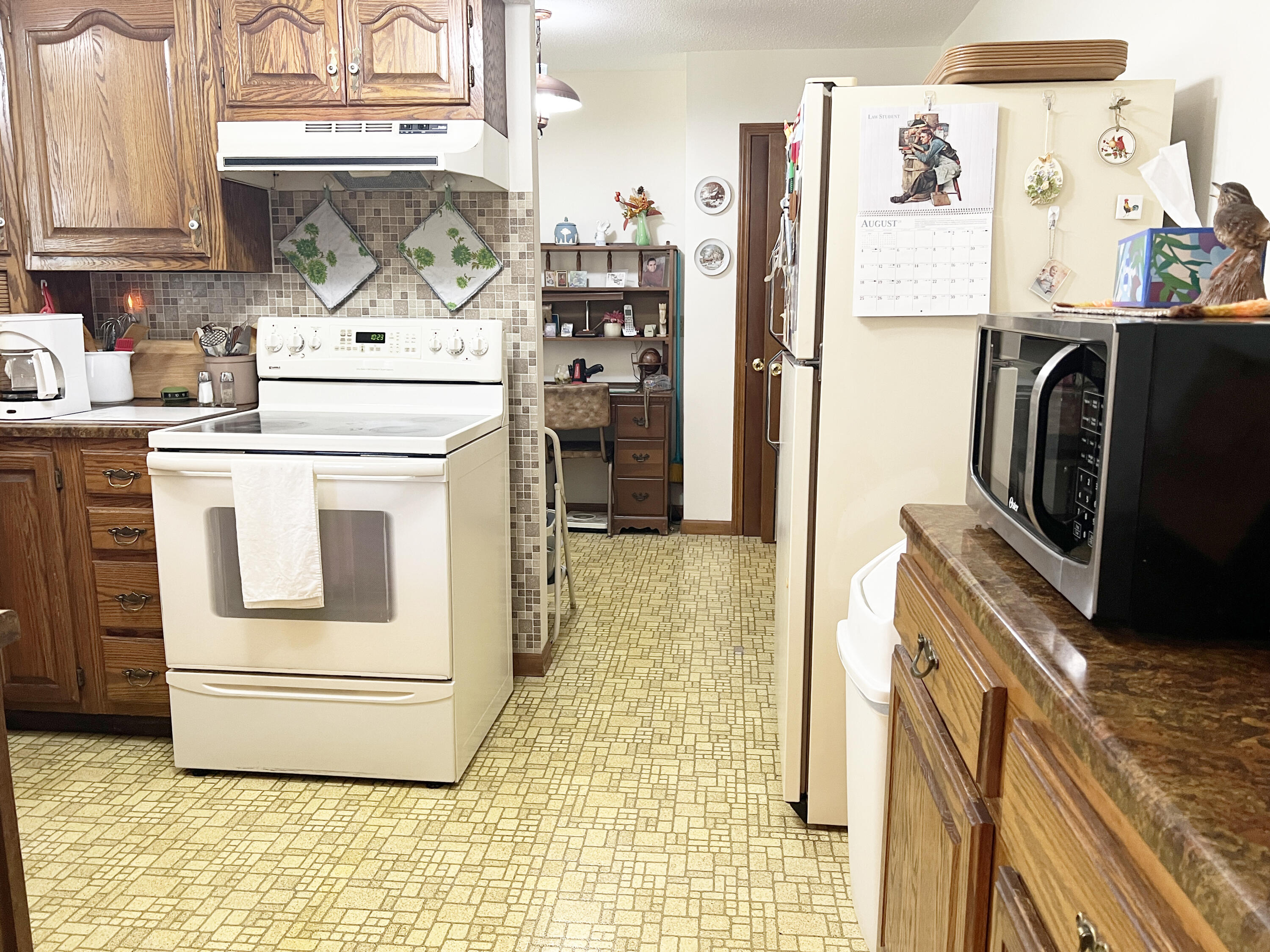 24037 County Road 287 Property Photo 12