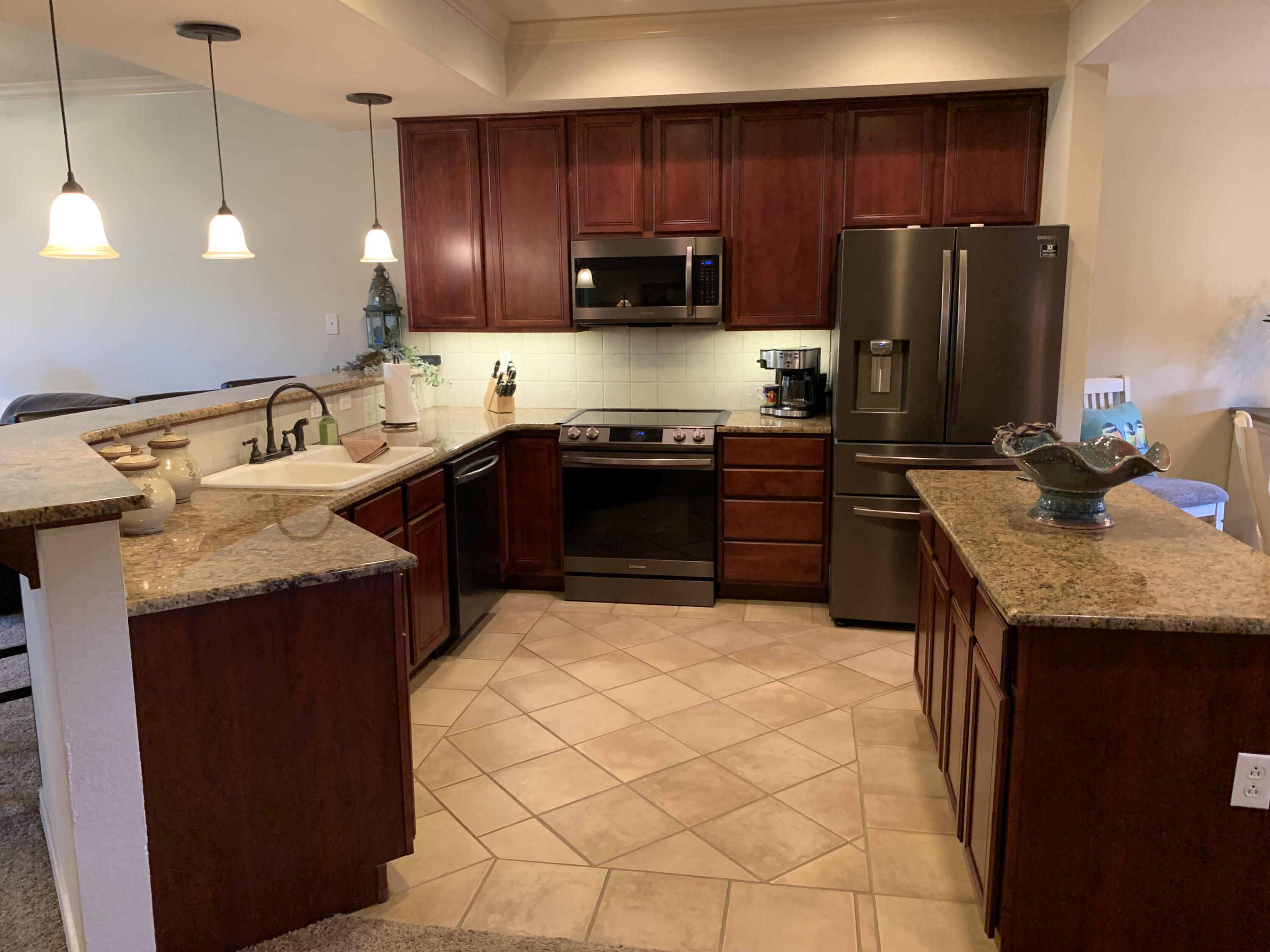 201 Golf View Drive Property Photo 7