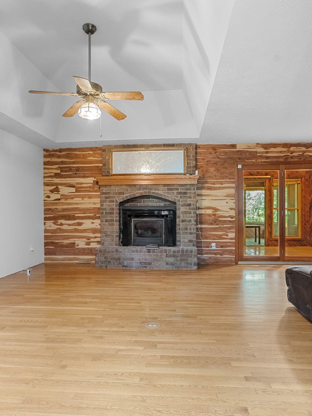 19335 South 2125 Road Property Photo 7