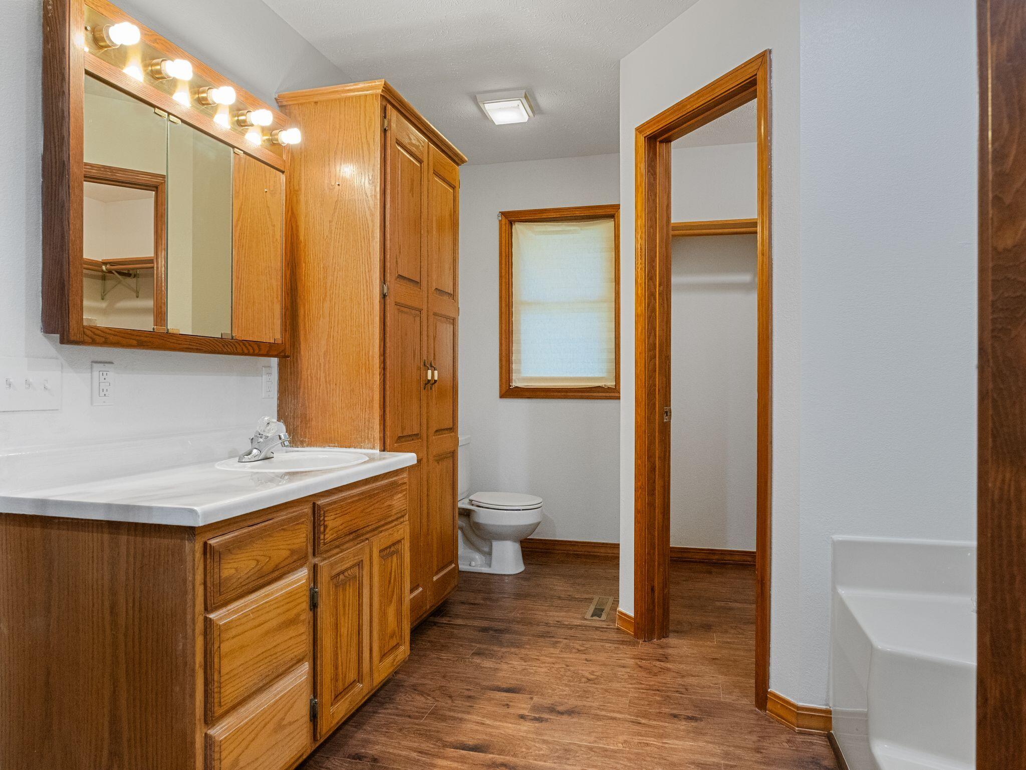 19335 South 2125 Road Property Photo 17
