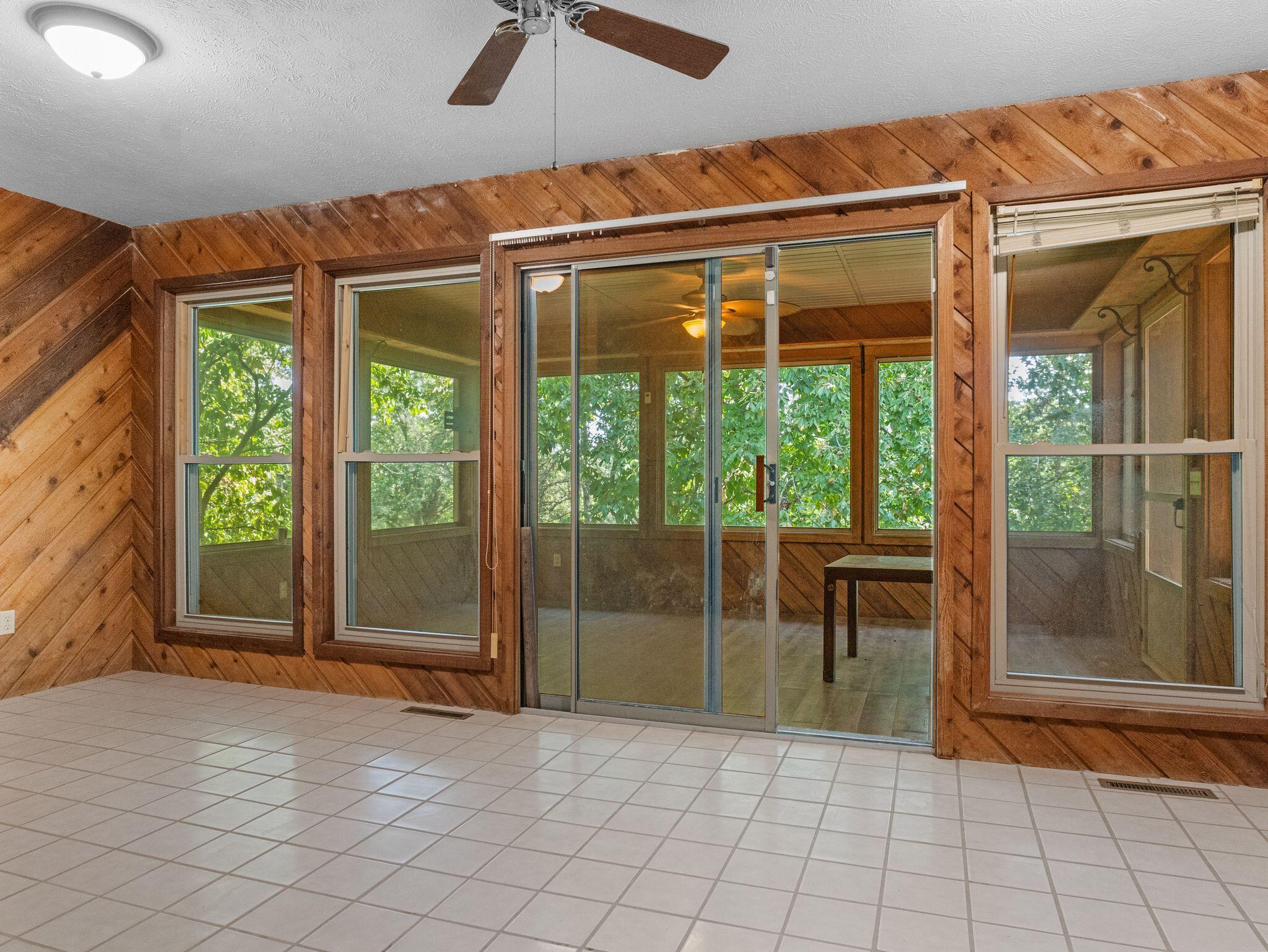 19335 South 2125 Road Property Photo 24