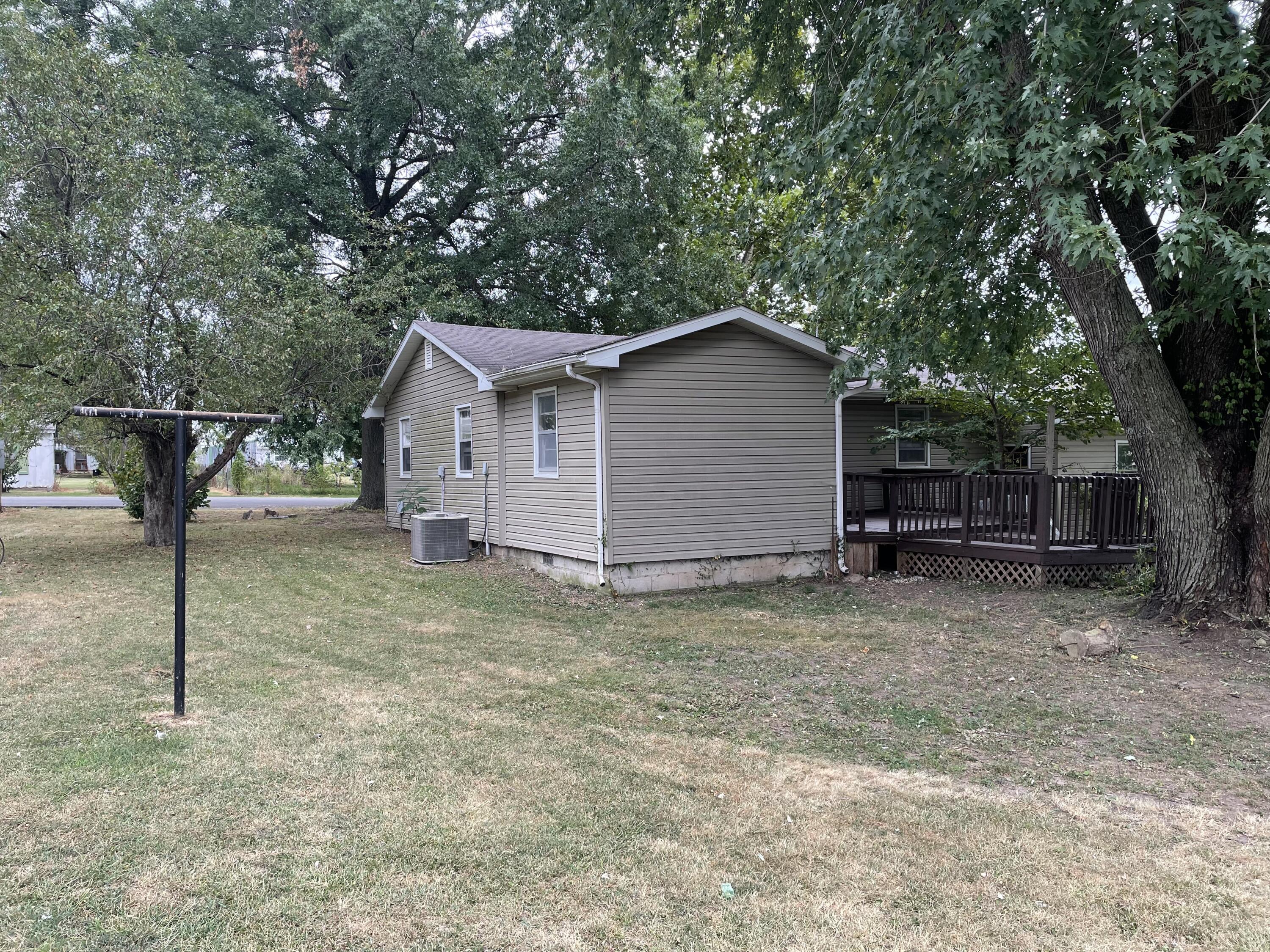 18810 Sherman Street Property Photo 4