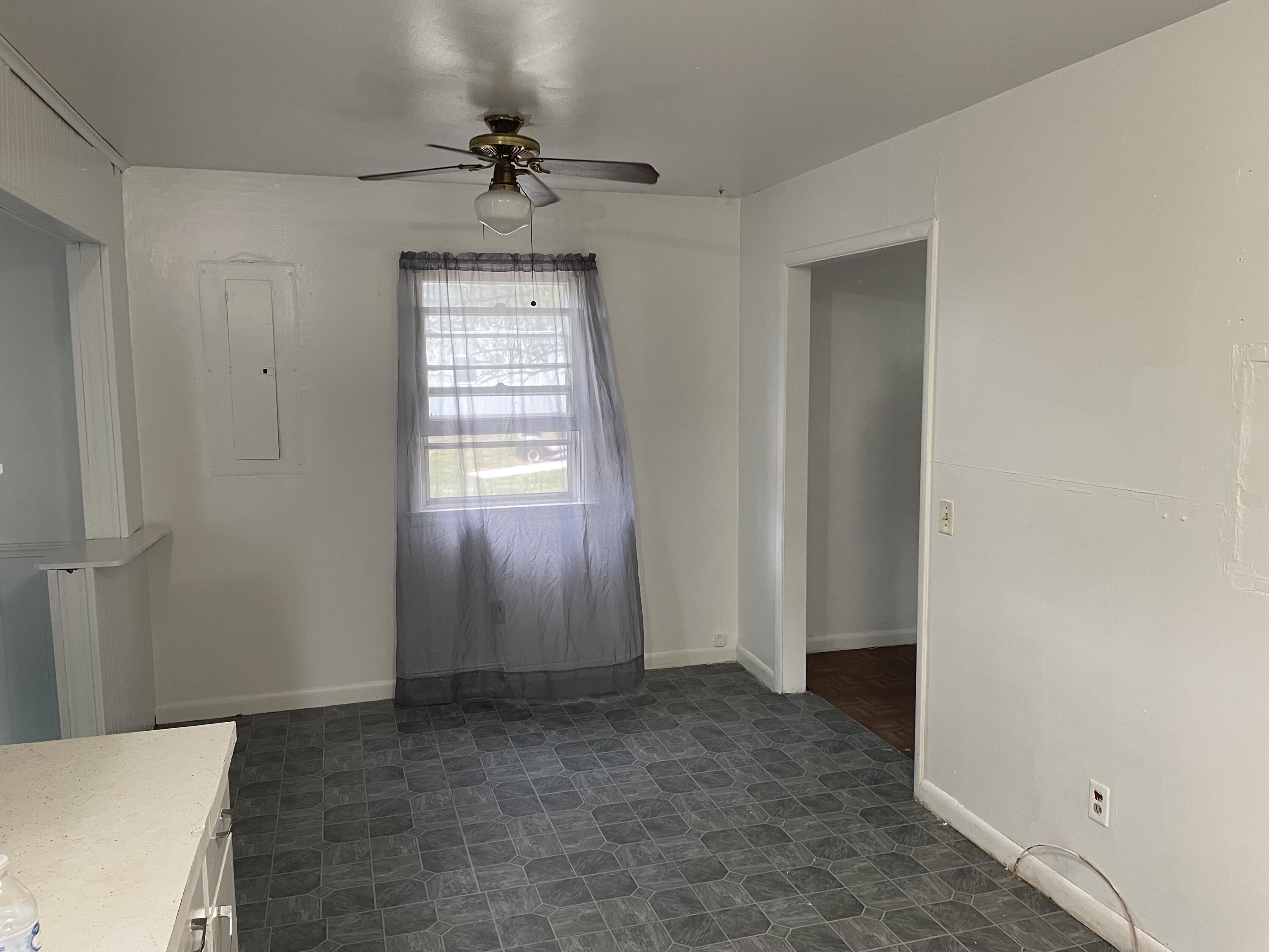 18810 Sherman Street Property Photo 12