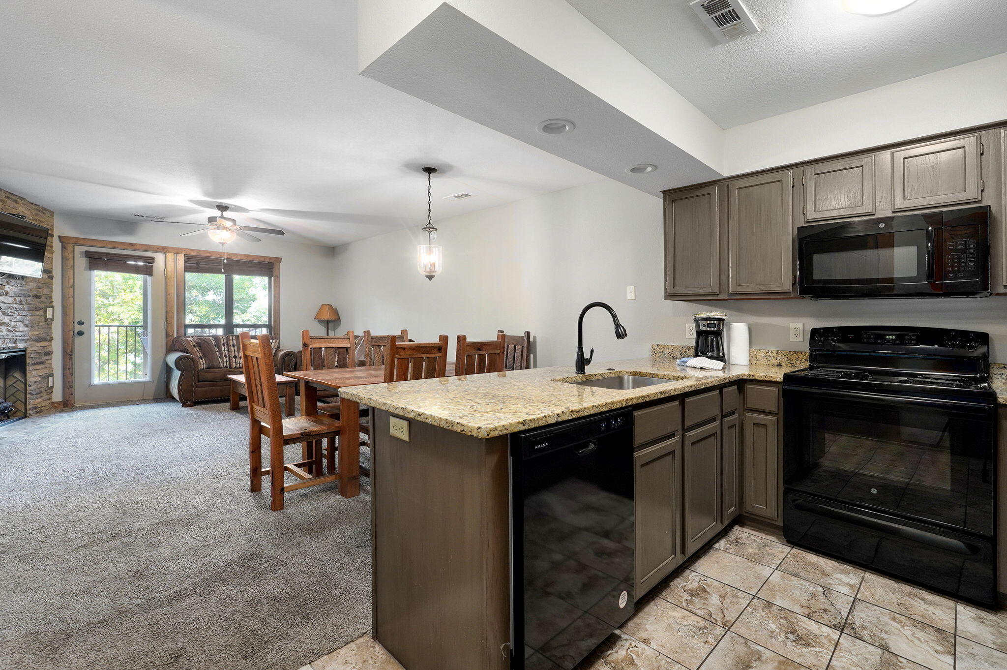 429 Chinquapin Circle Property Photo 5