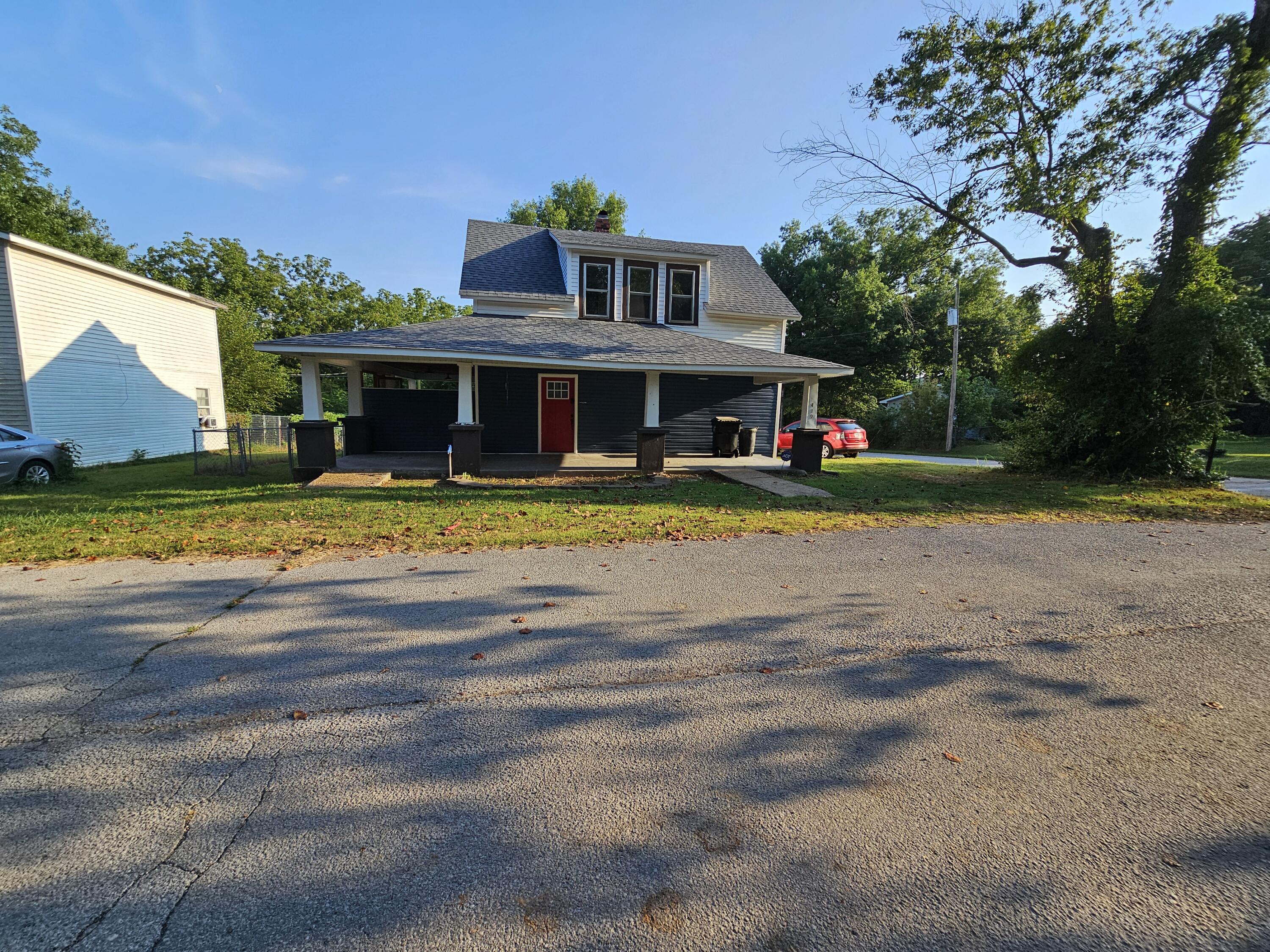 419 2nd Street Property Photo 21