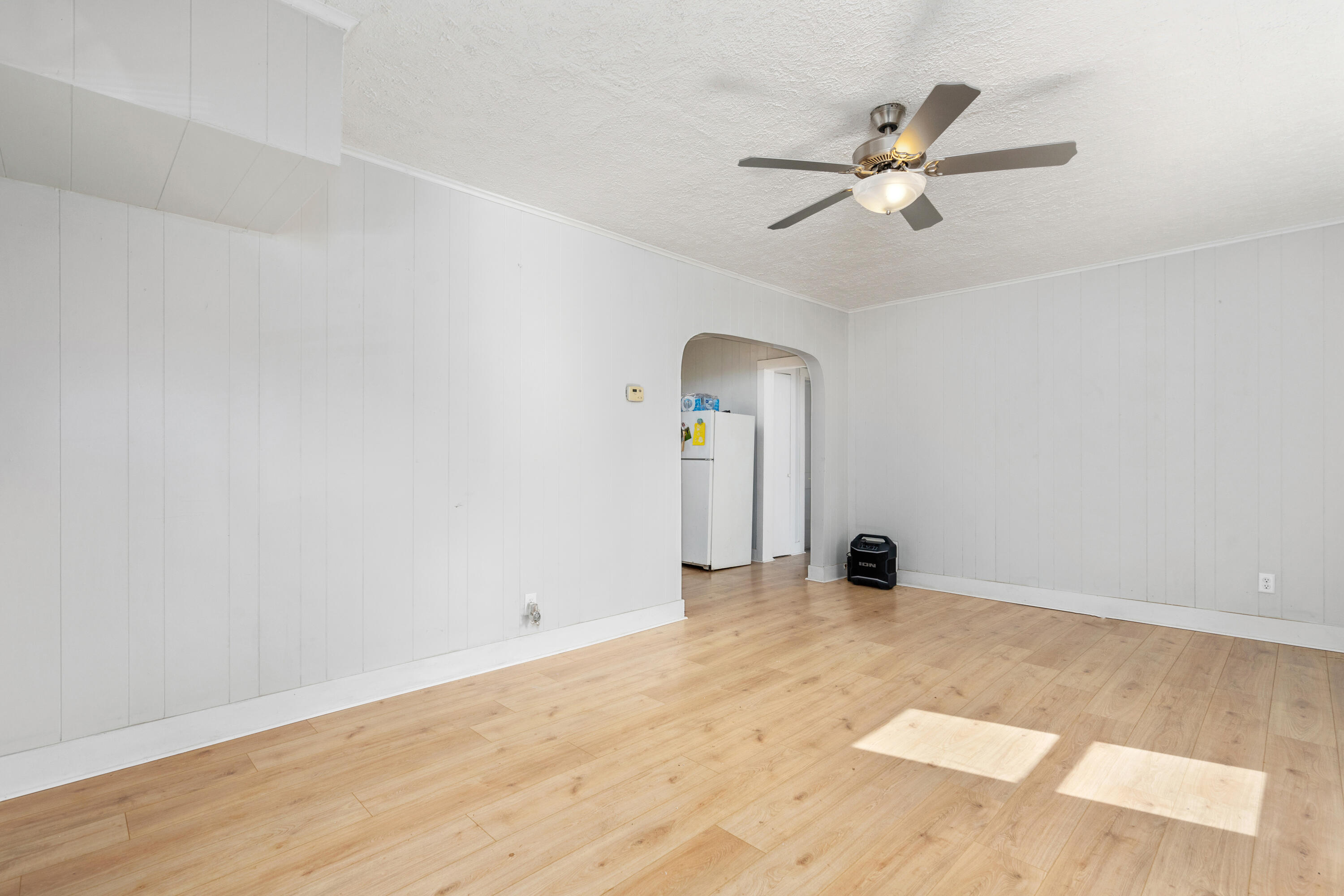 910 South Hazel Street Property Photo 5