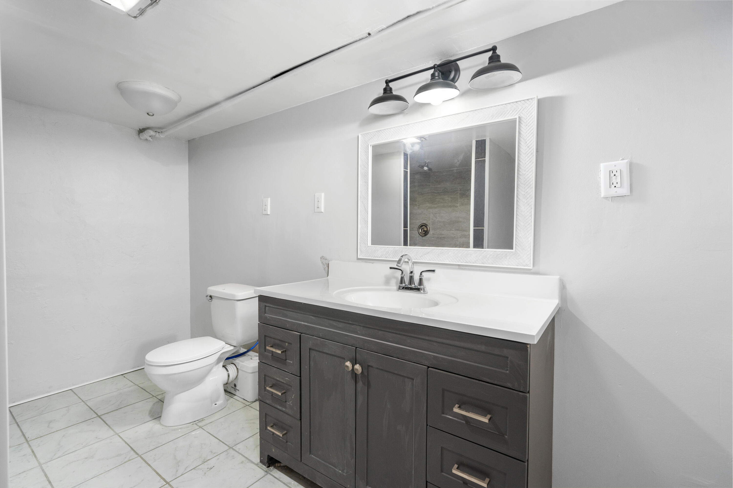 910 South Hazel Street Property Photo 18