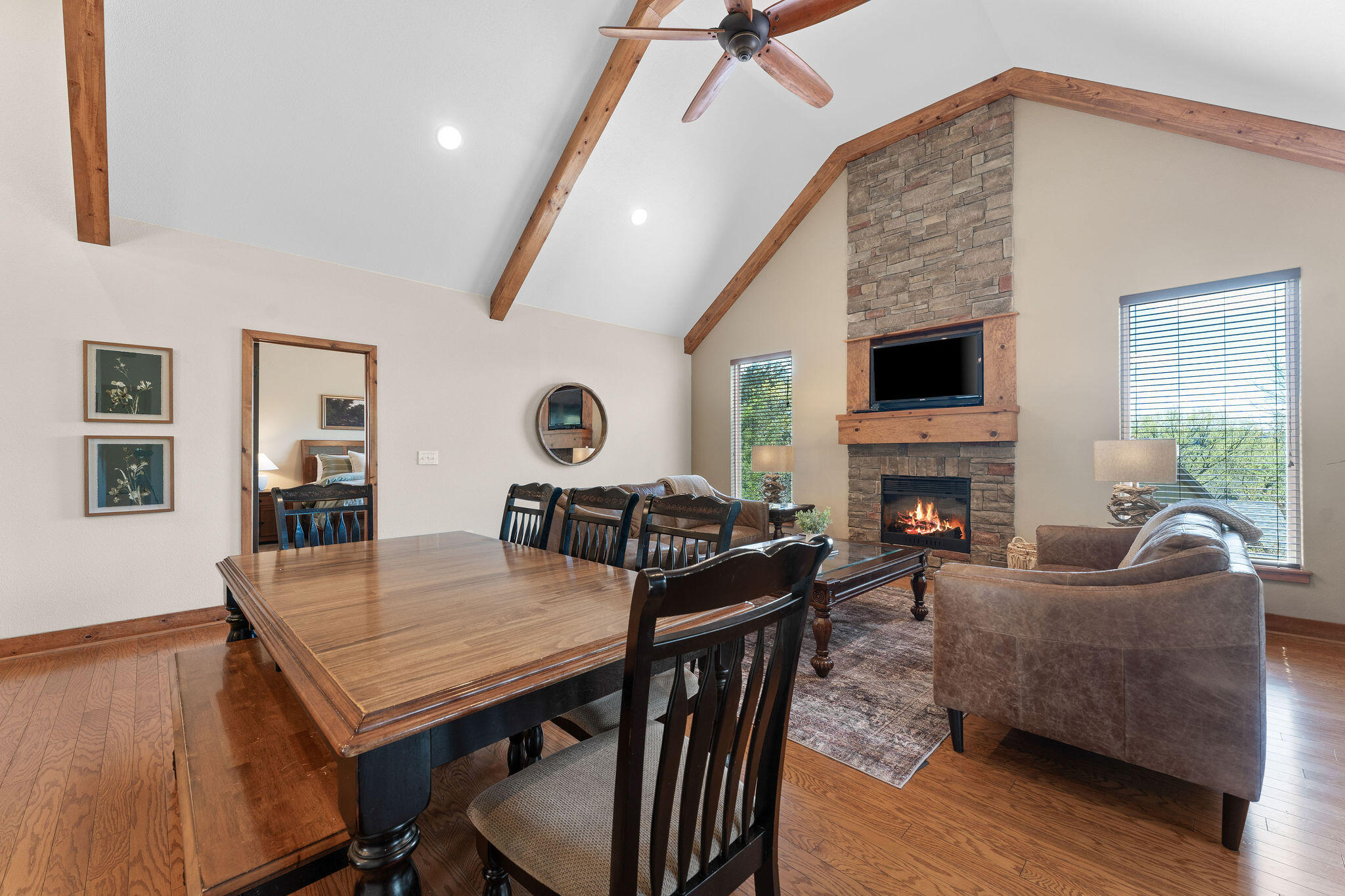 115 Streamside Drive Property Photo 10