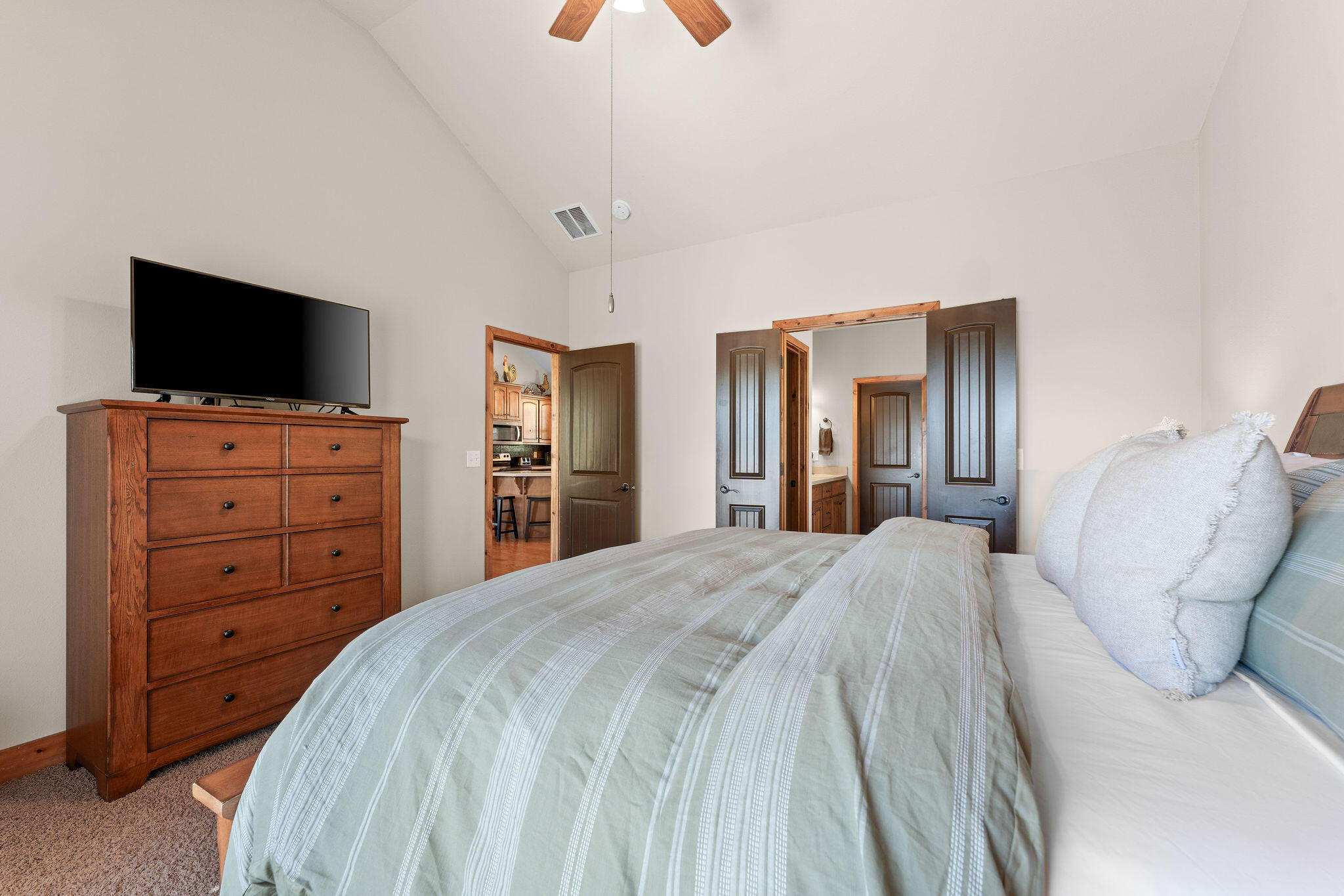 115 Streamside Drive Property Photo 18