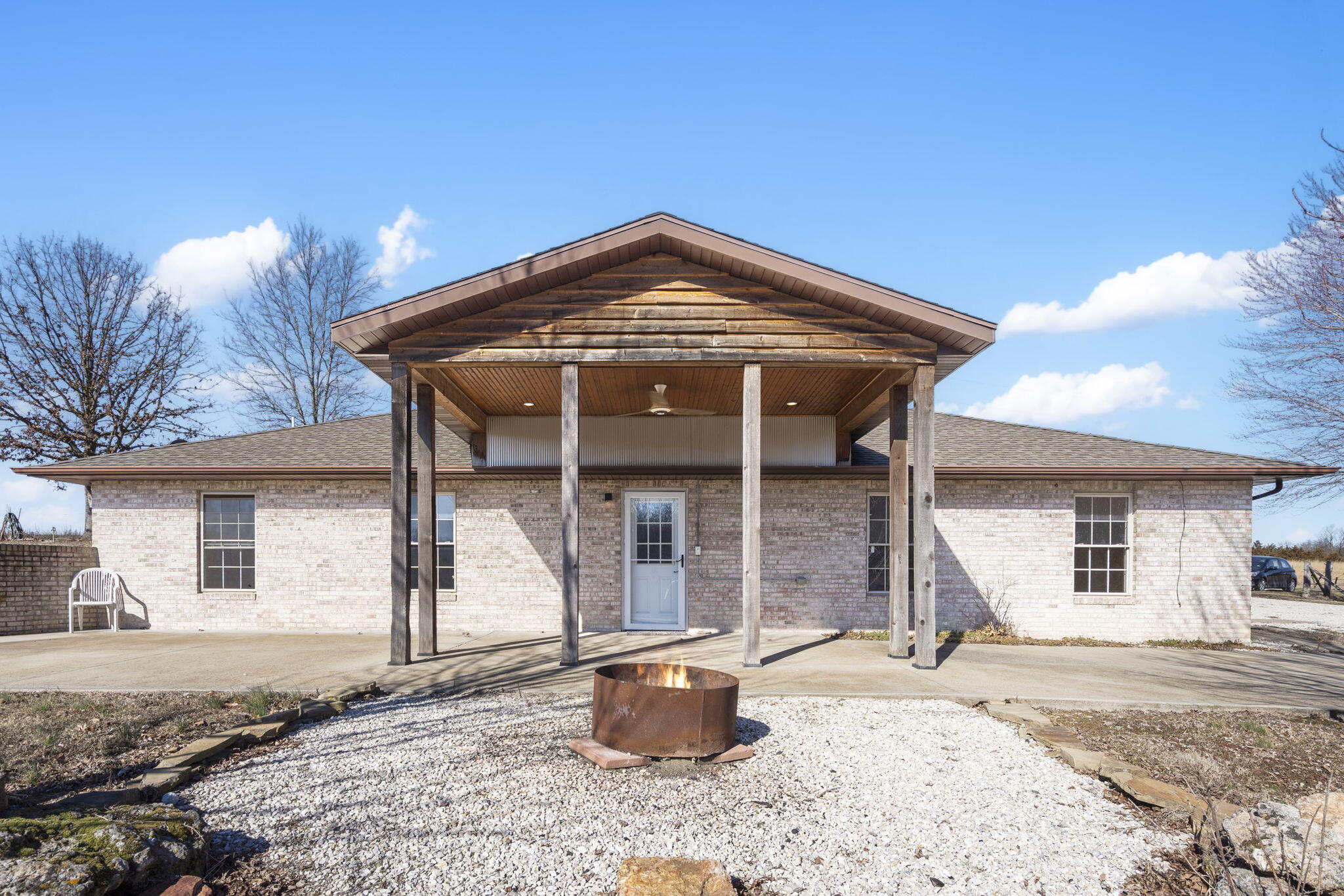 1300 Long Branch Road Property Photo 2