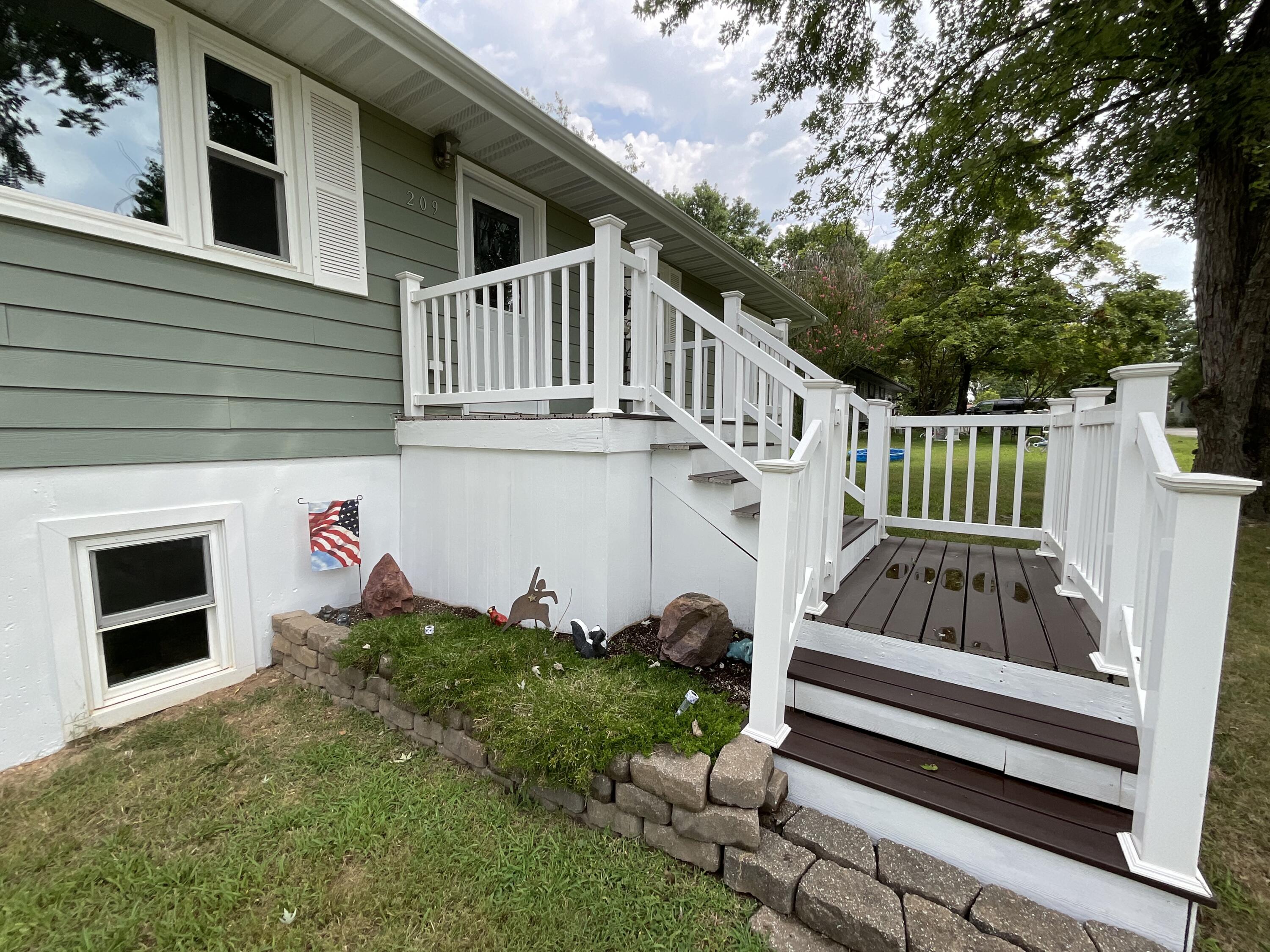 209 Jones Street Property Photo 2