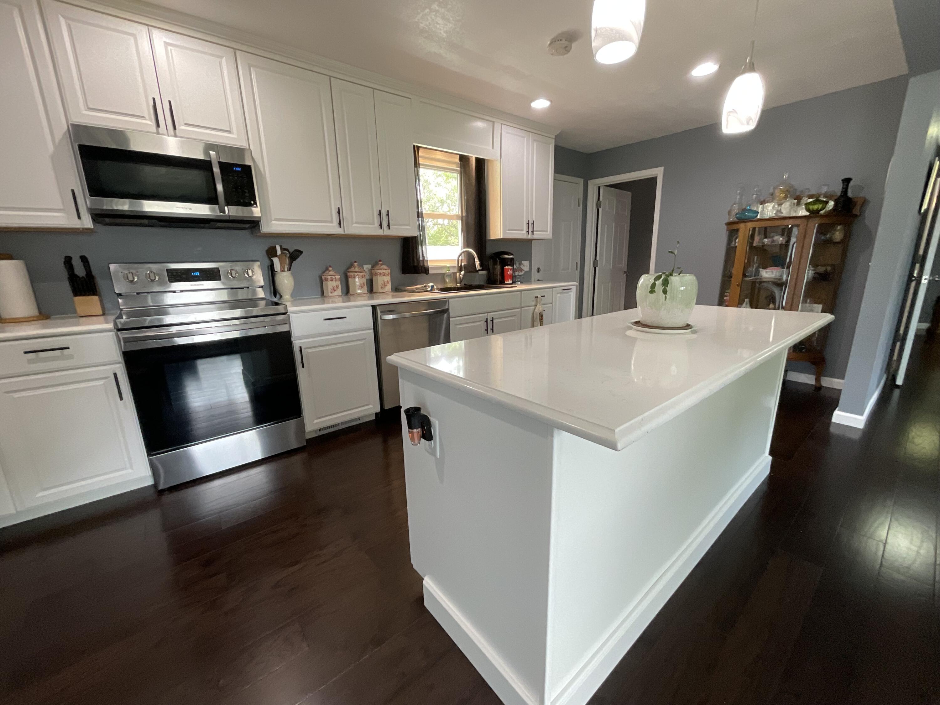 209 Jones Street Property Photo 6