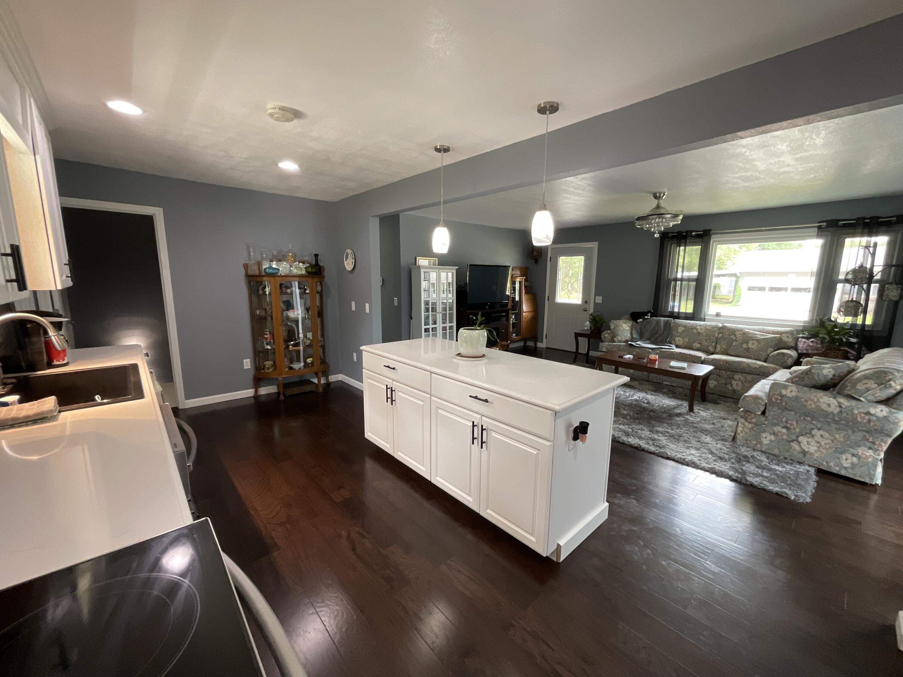 209 Jones Street Property Photo 7