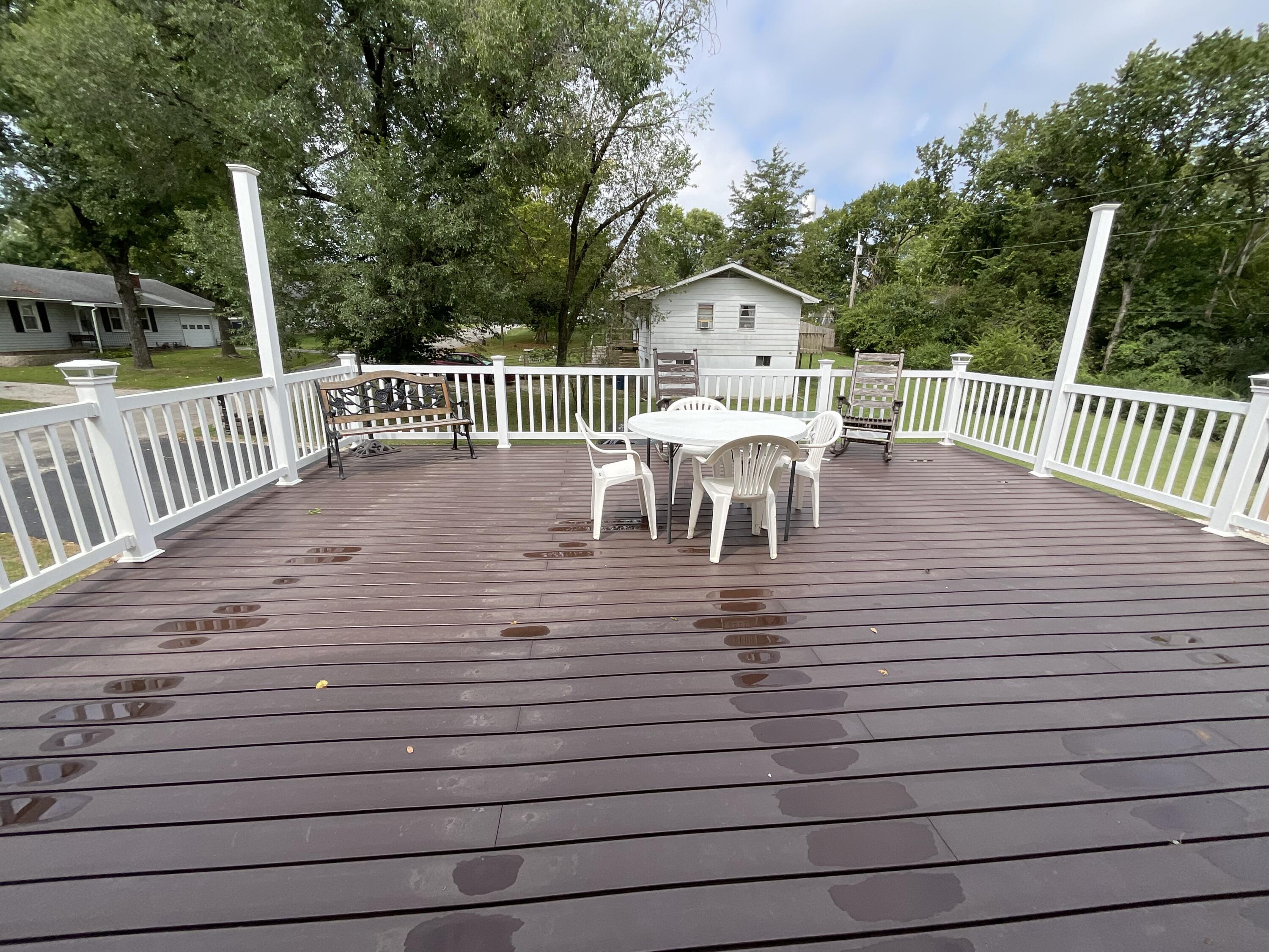 209 Jones Street Property Photo 10