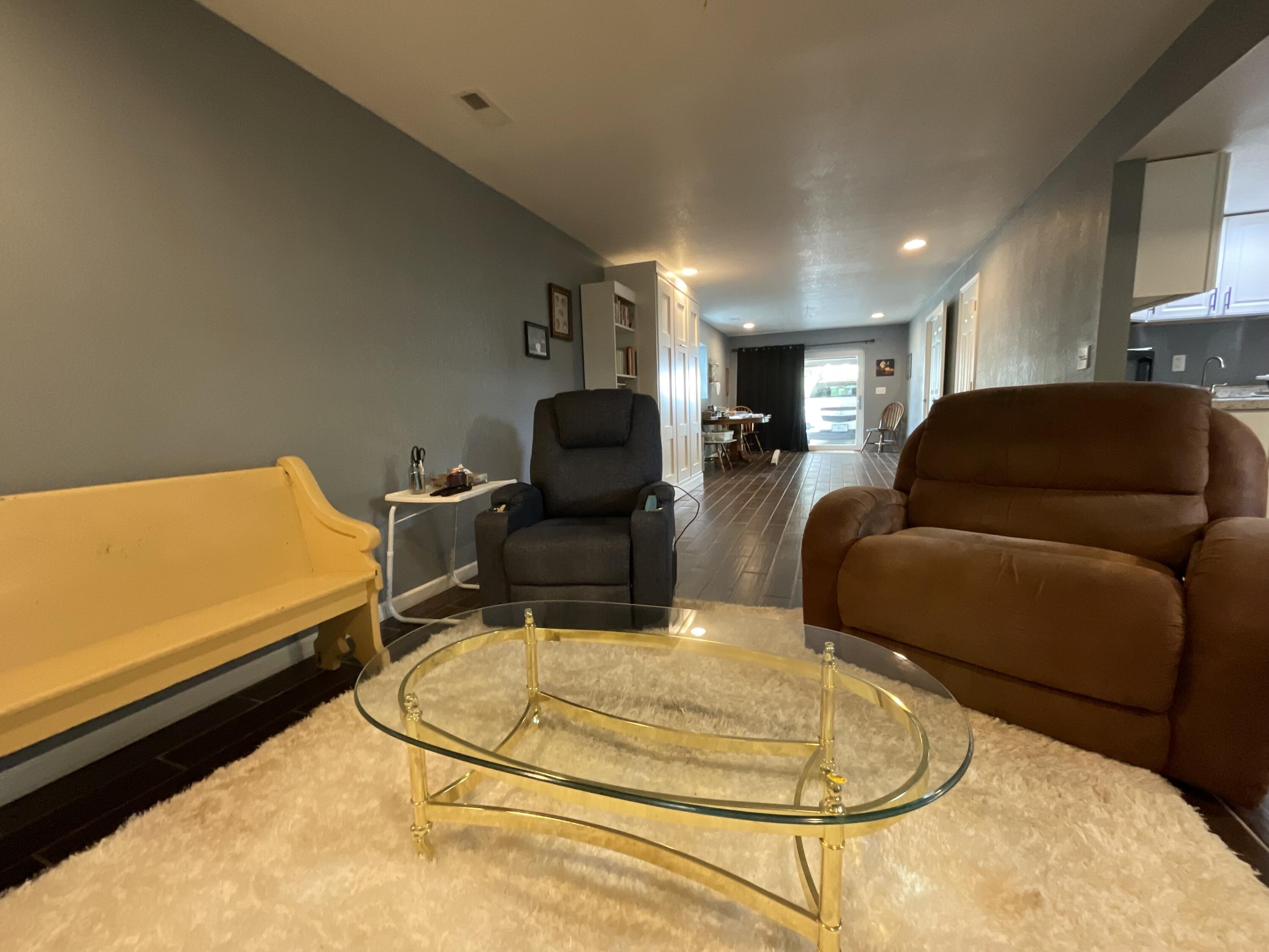 209 Jones Street Property Photo 23