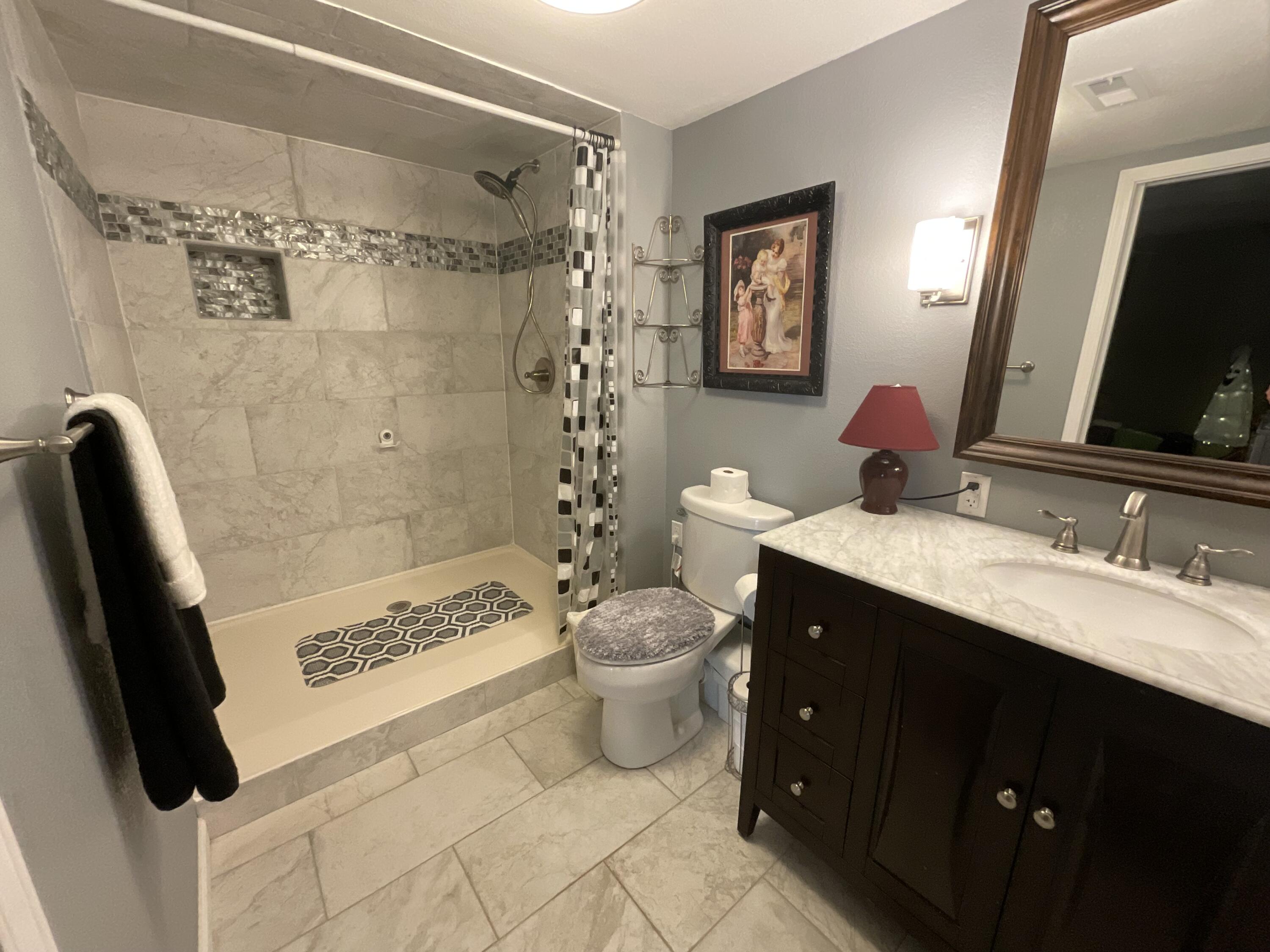 209 Jones Street Property Photo 25