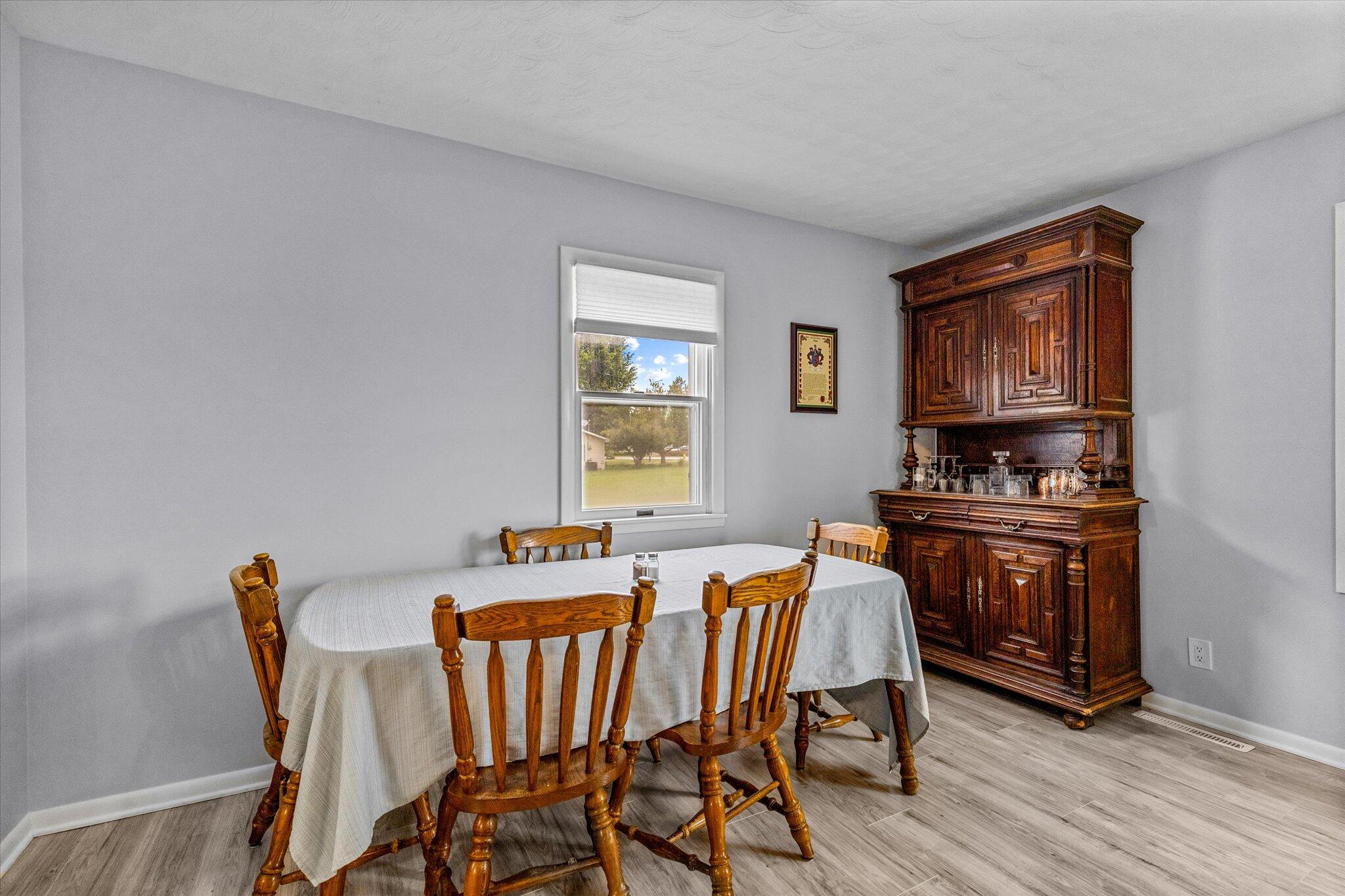 705 South Miller Road Property Photo 8