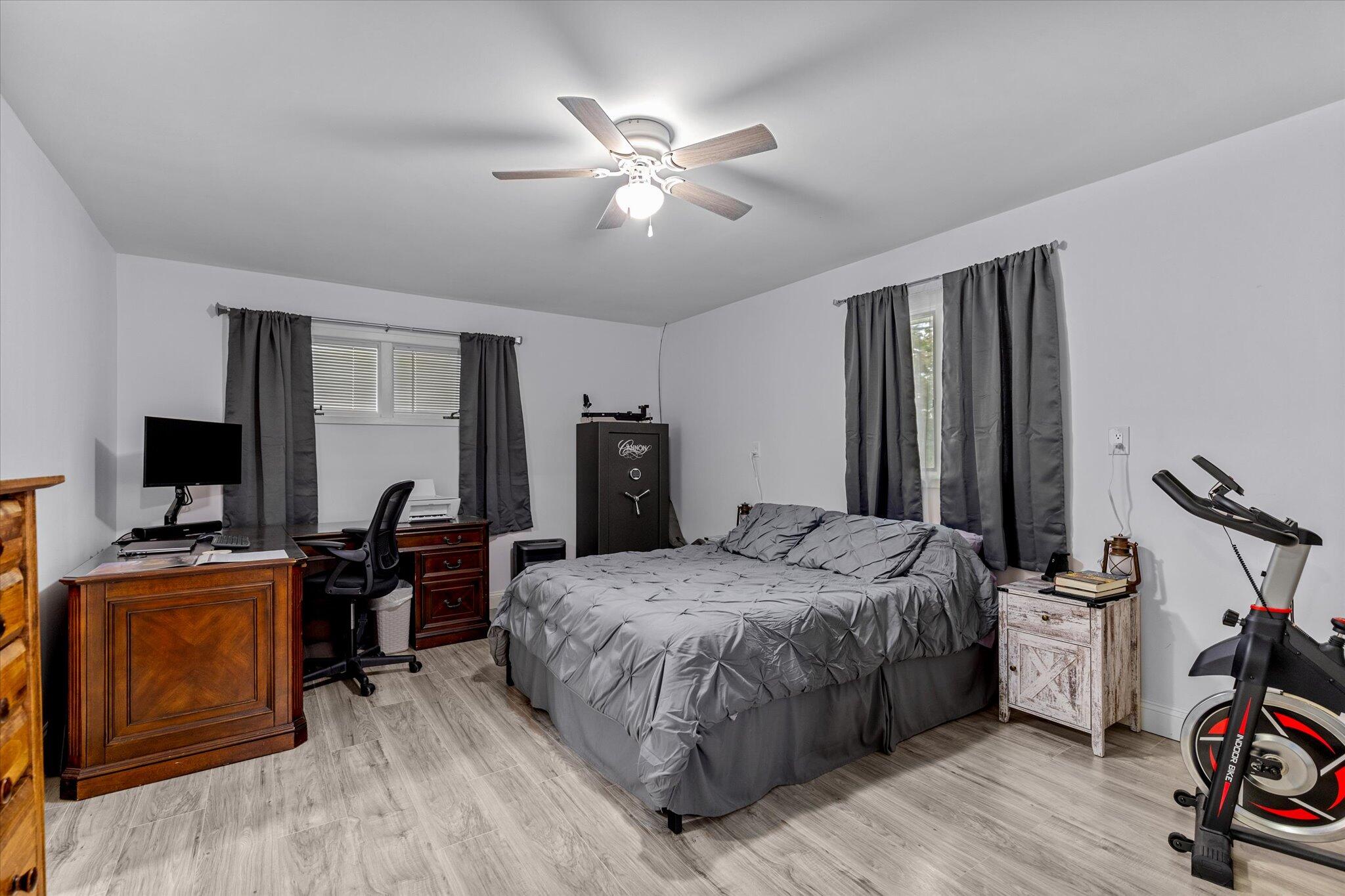 705 South Miller Road Property Photo 15