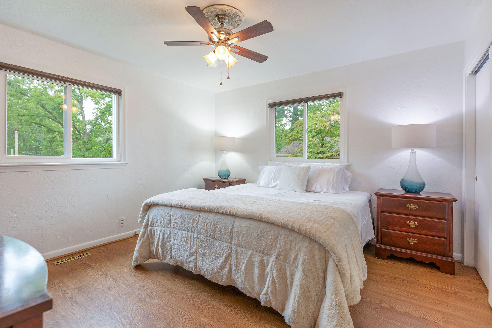 1004 Cliff Drive Property Photo 15