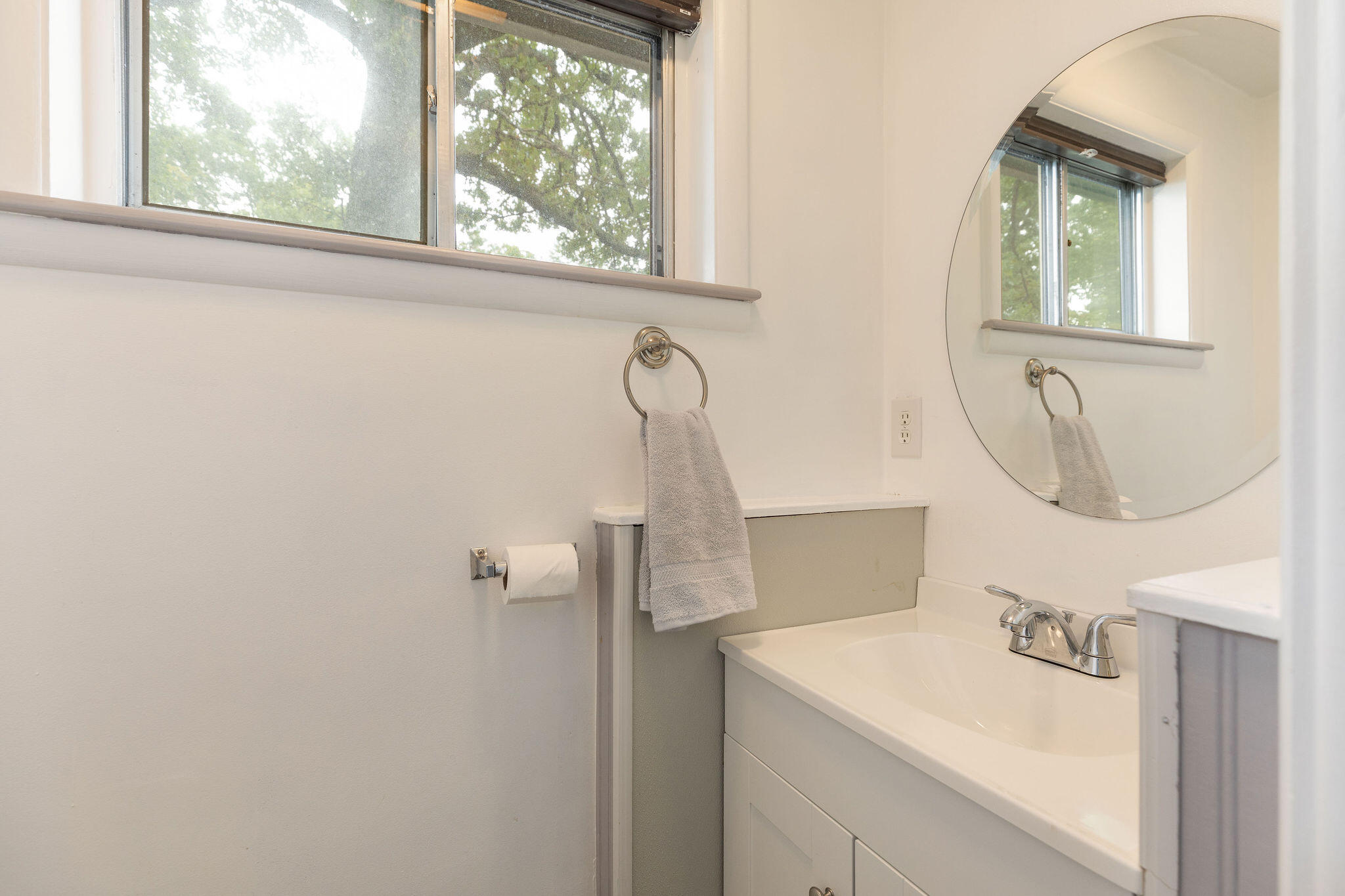 1004 Cliff Drive Property Photo 16