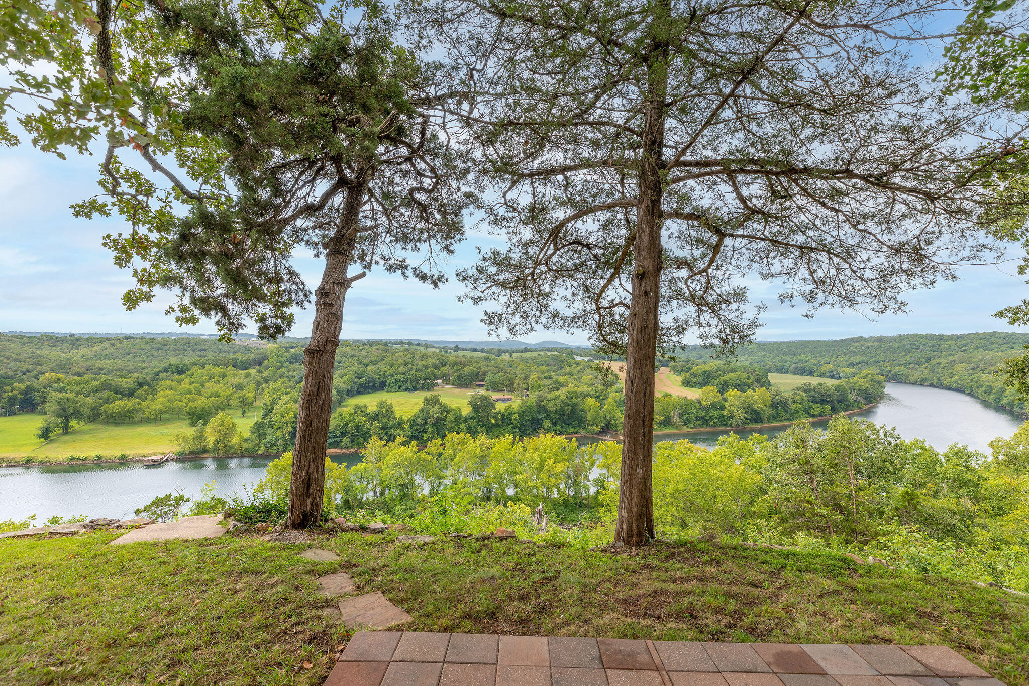 1004 Cliff Drive Property Photo 21