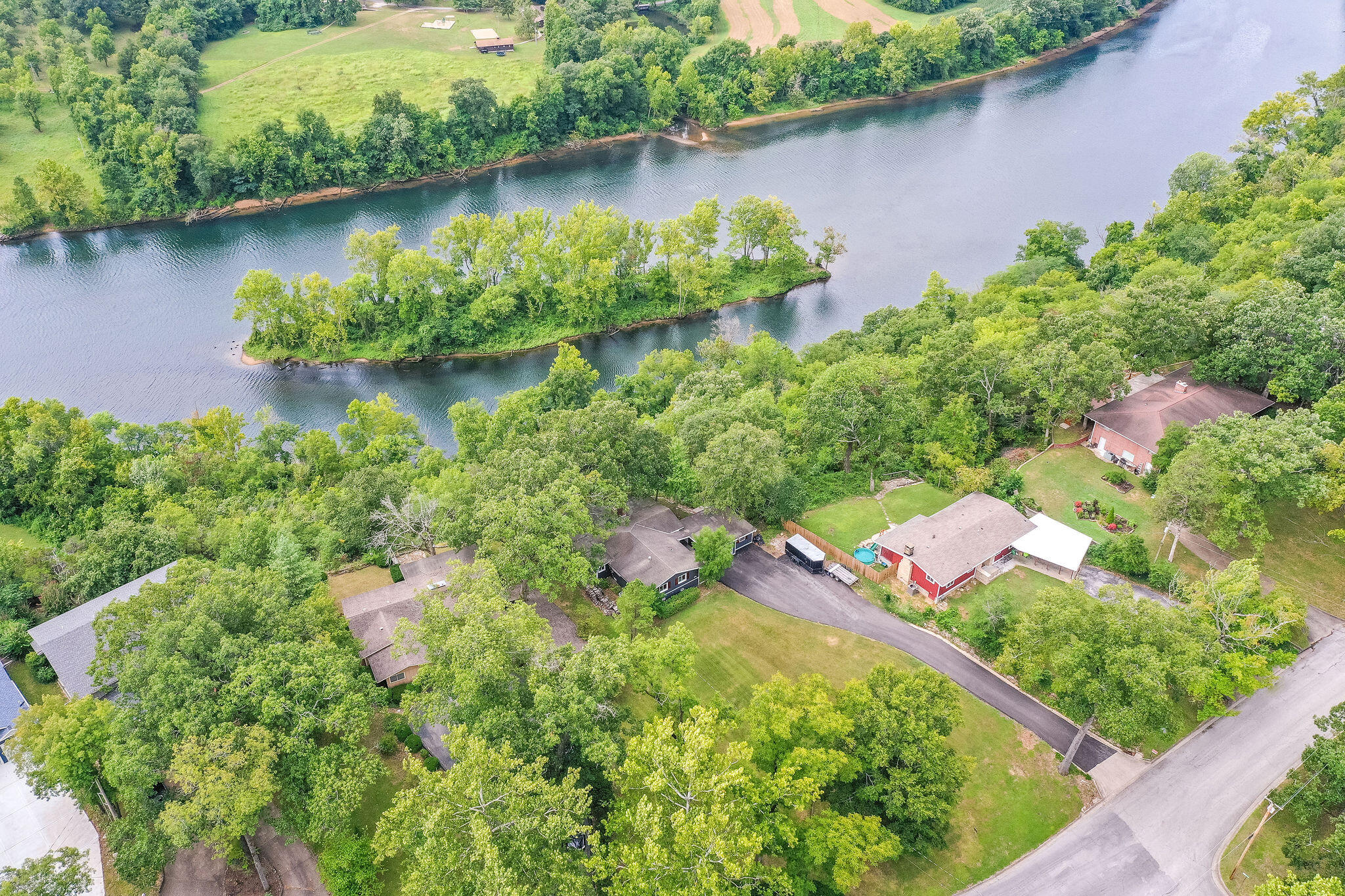 1004 Cliff Drive Property Photo 33