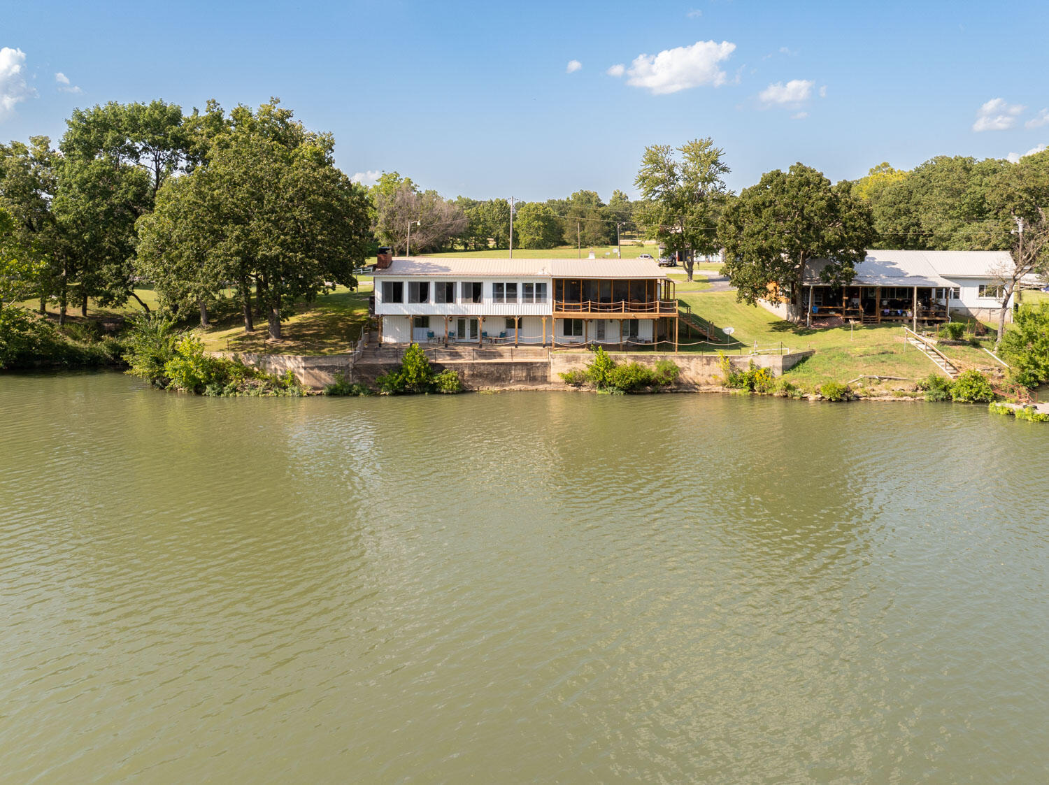 8120 Southeast Watermelon Lane Property Photo 6