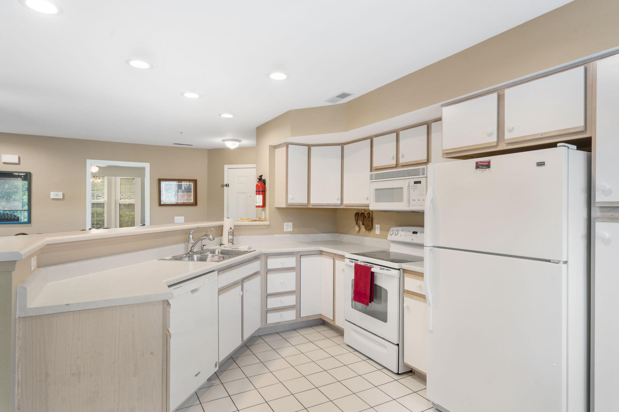 1304 Rocky Shore Terrace Property Photo 6