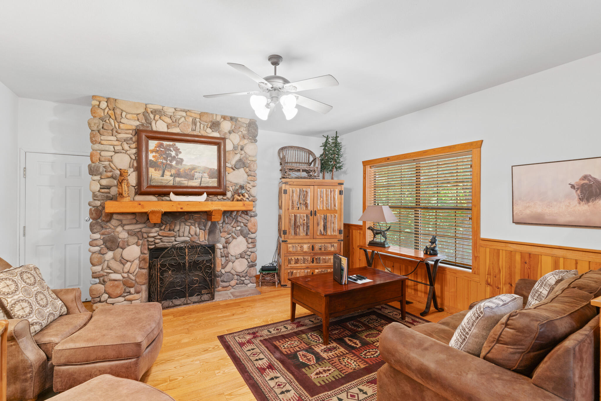239 Oakridge Road Property Photo 14